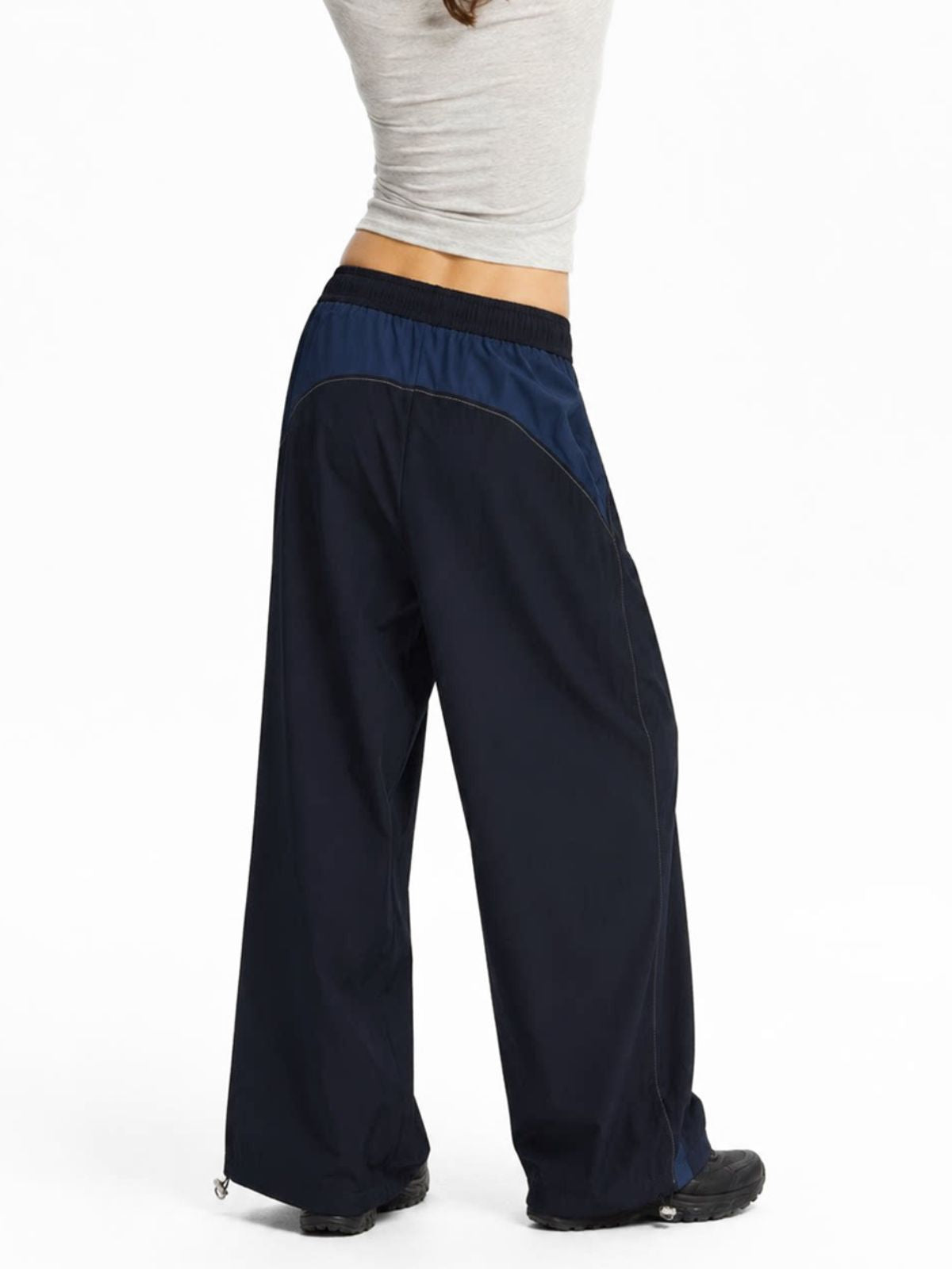 Crestwalk - Women's Geometric Cutline Pleated Paratrooper Pants