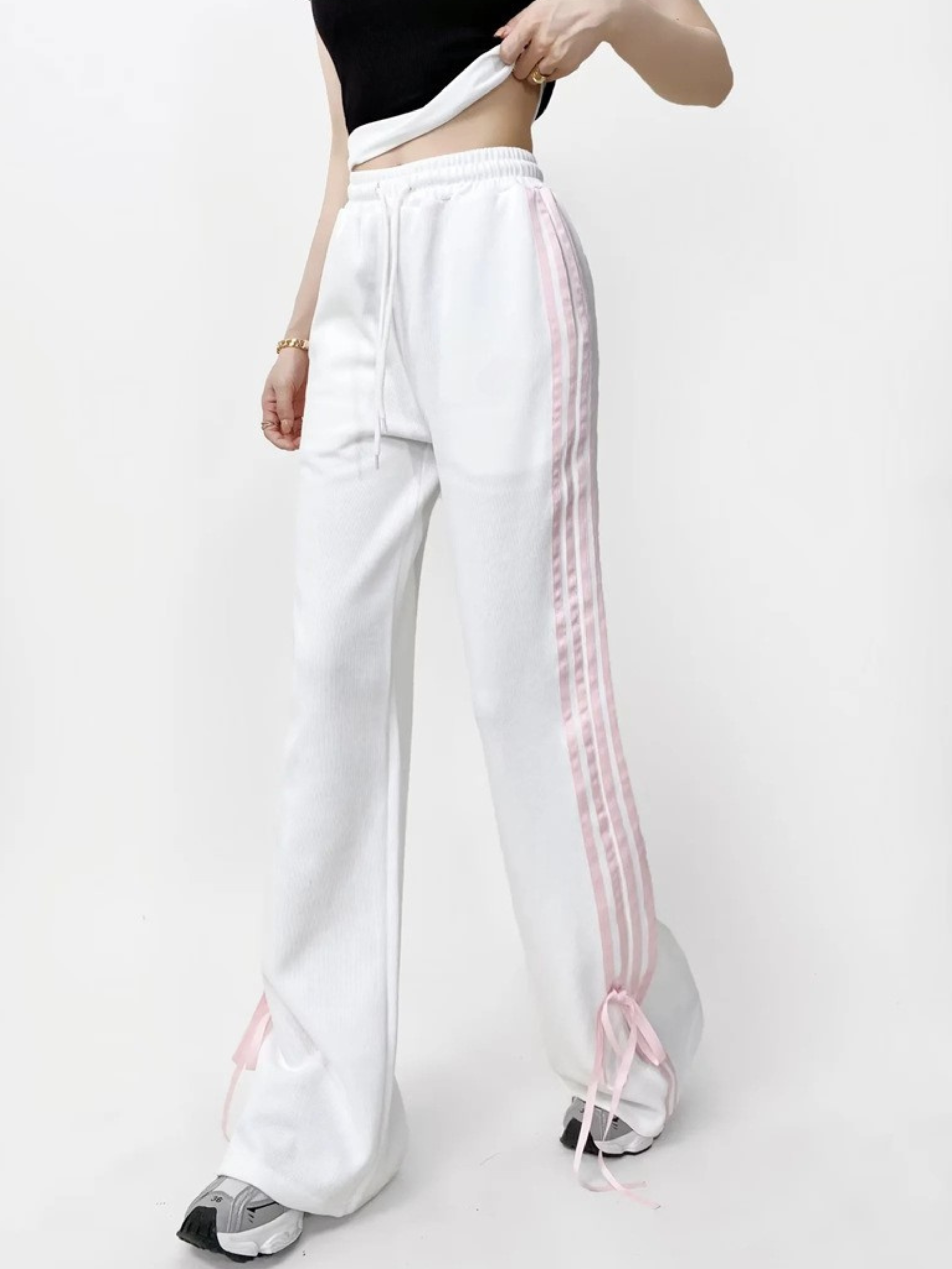 ThornSet - Women's Elastic Waist Side Stripe Straight-Leg Pants