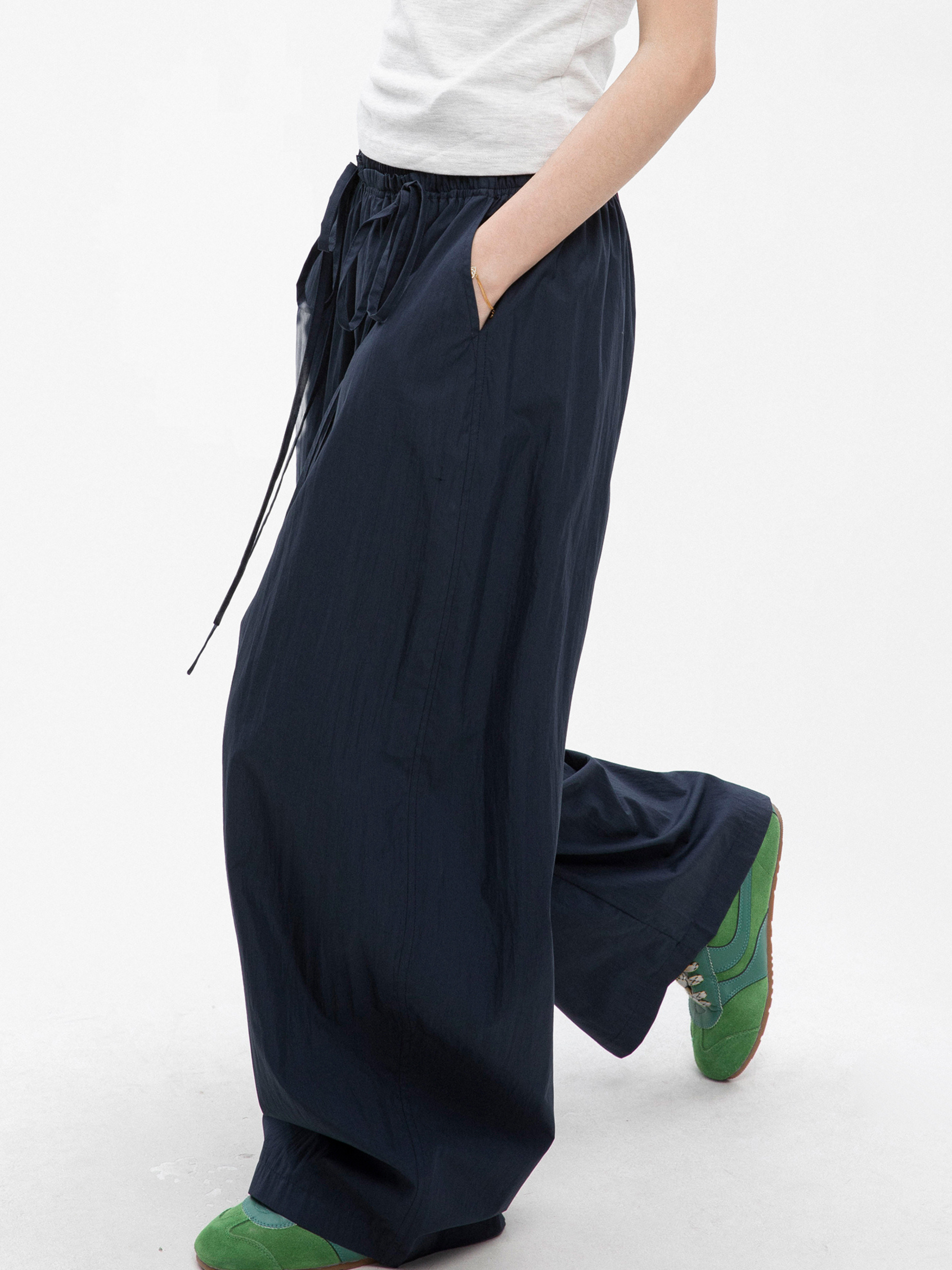 Forestline - Women's Bow-Tie Scimitar Cargo Paratrooper Pants