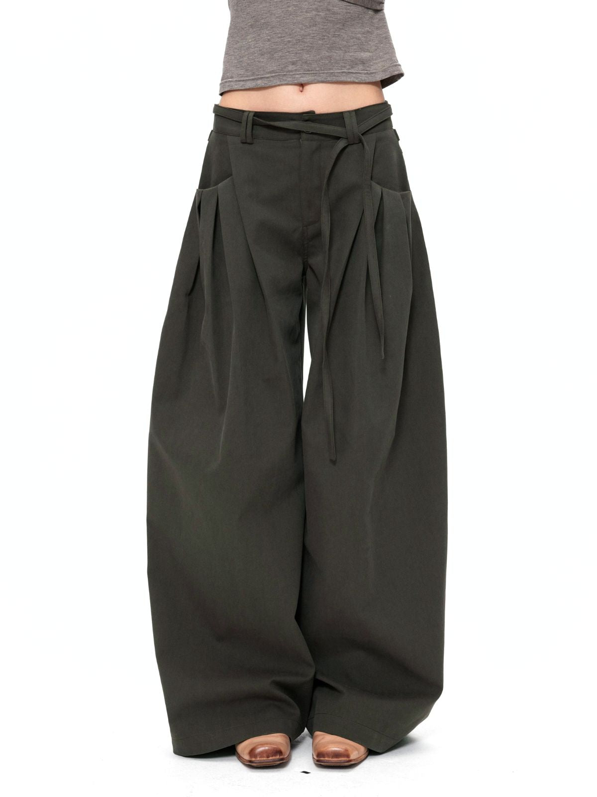 Fieldcast - Women's Drawstring Waist Pleated Pocket Straight-Leg Pants