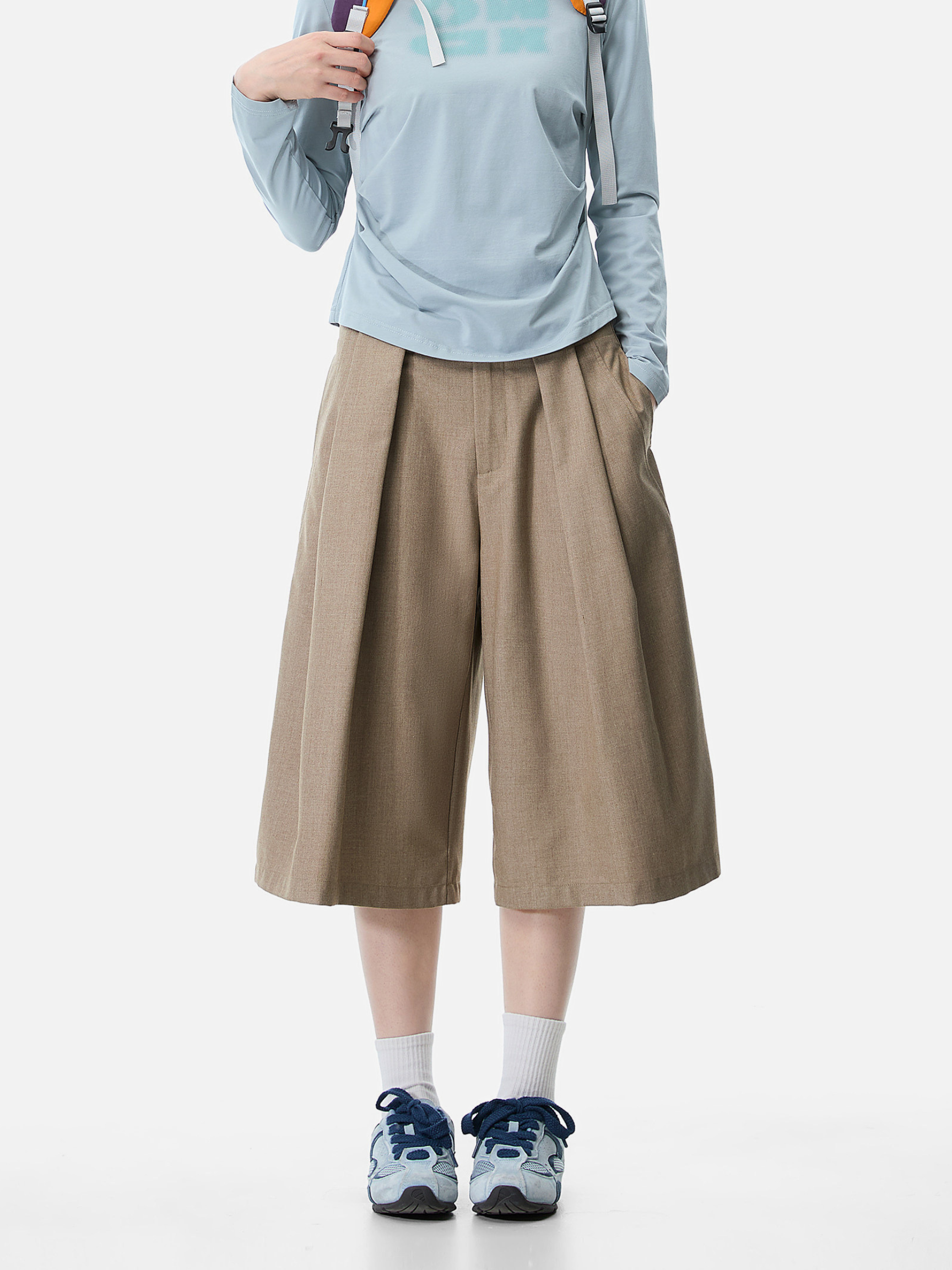 MoonRise - Women's Relaxed Pleated Tailored Shorts