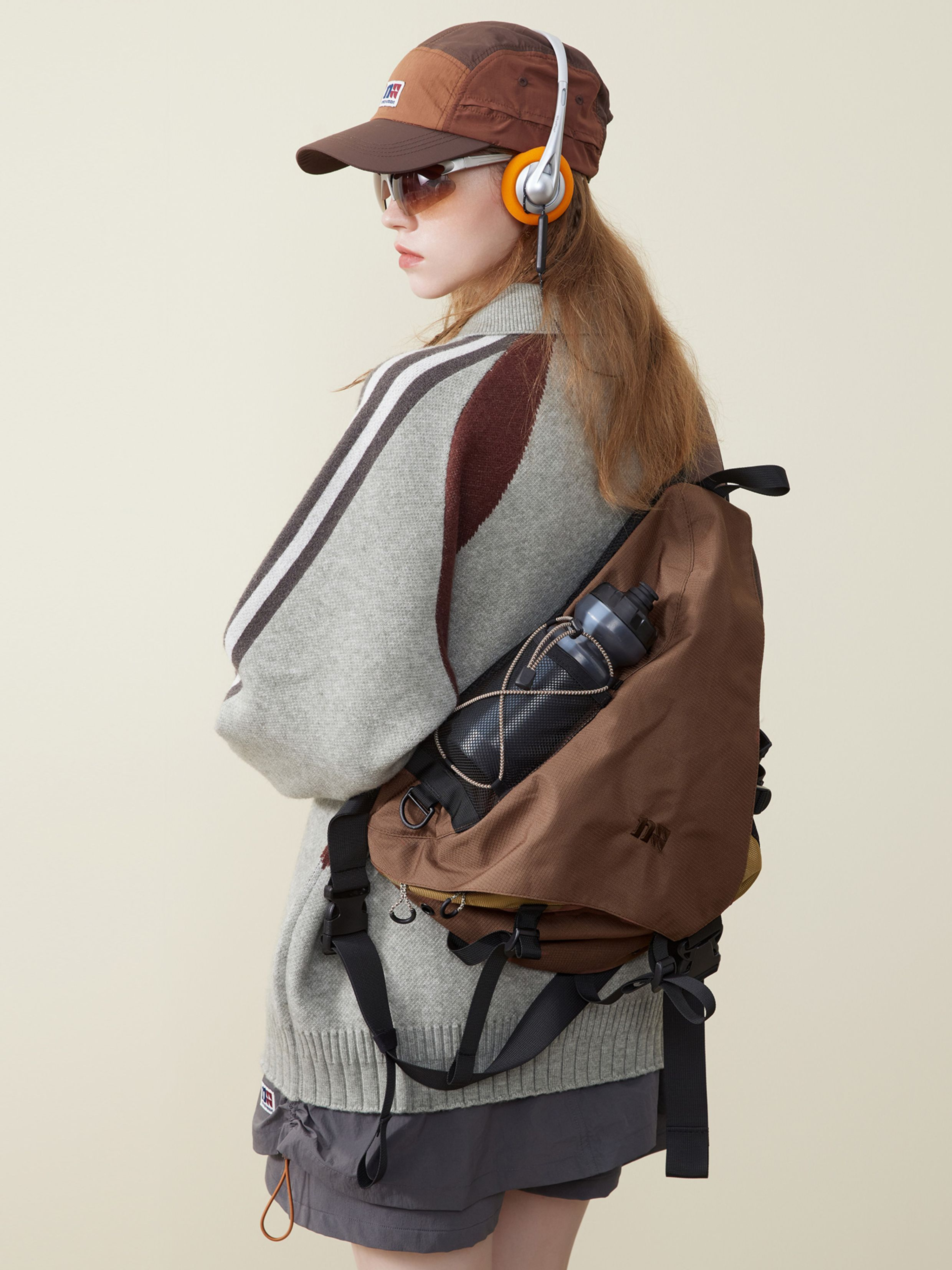 LightTorch - Water-Repellent Lightweight Crossbody Bag