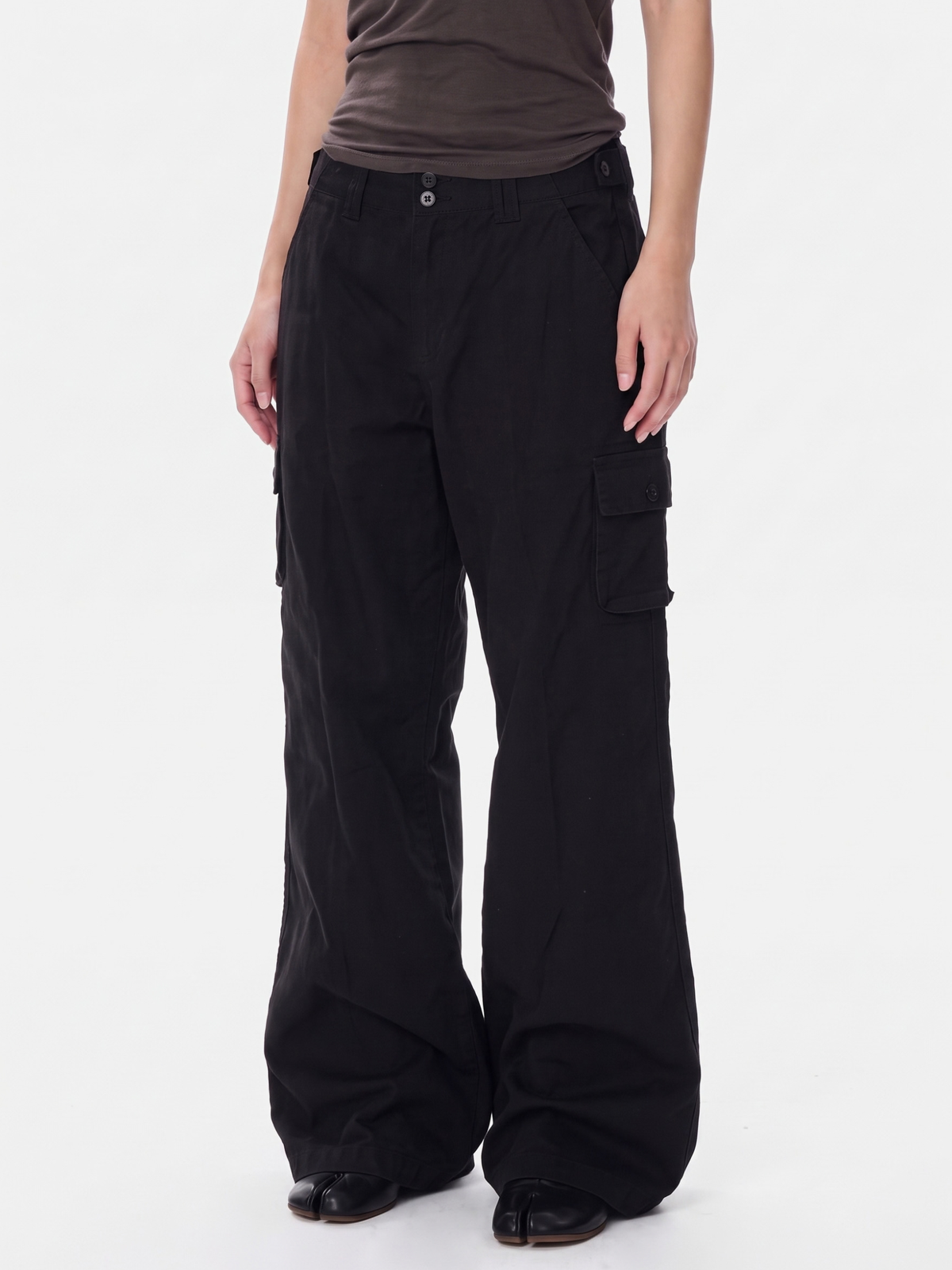 CalmDrift - Women's Deconstructed Multi-Pocket Straight-Leg Cargo Pants
