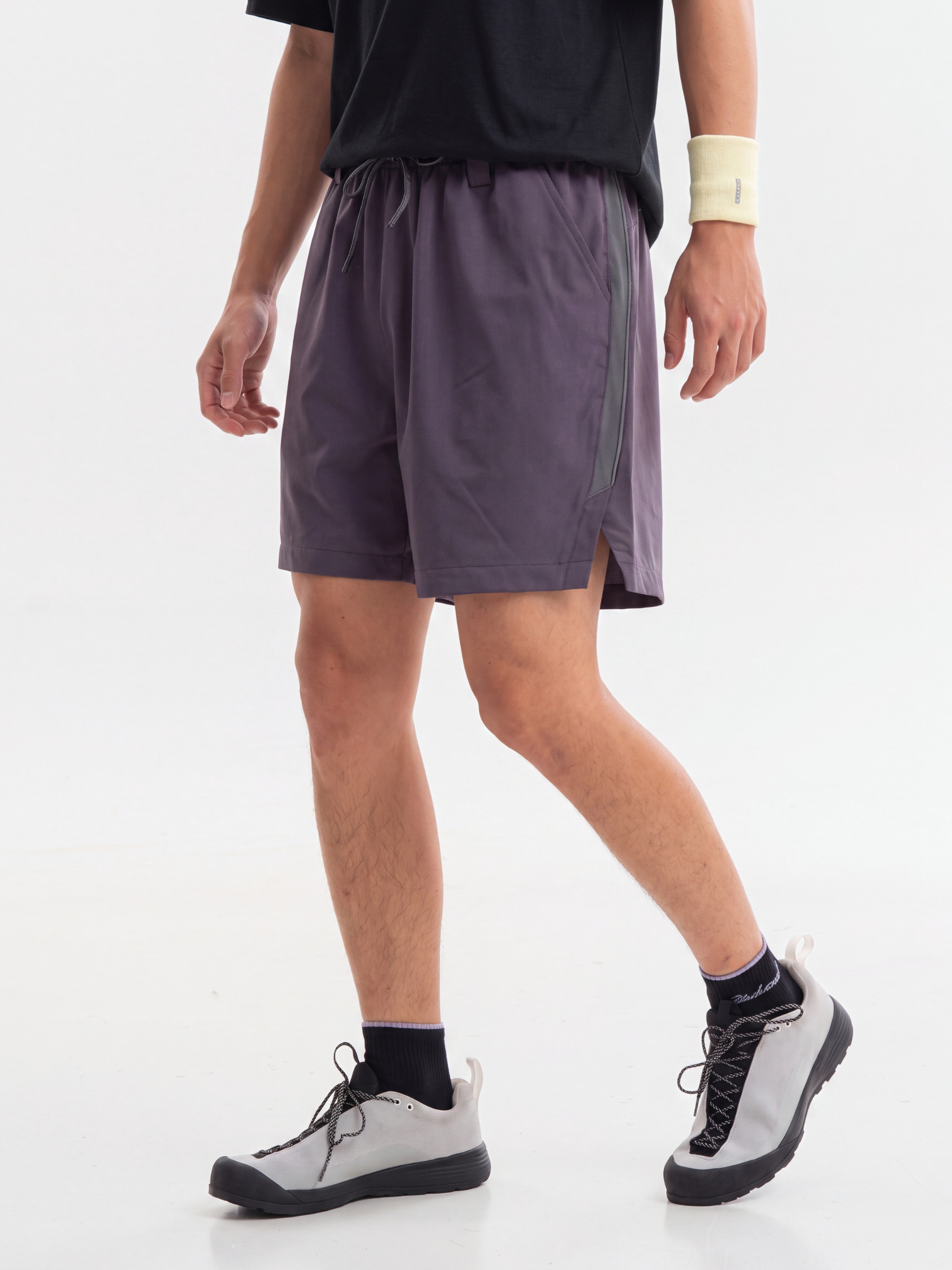 DrizzleVeil - Unisex Water-Repellent Quick-Dry Shorts