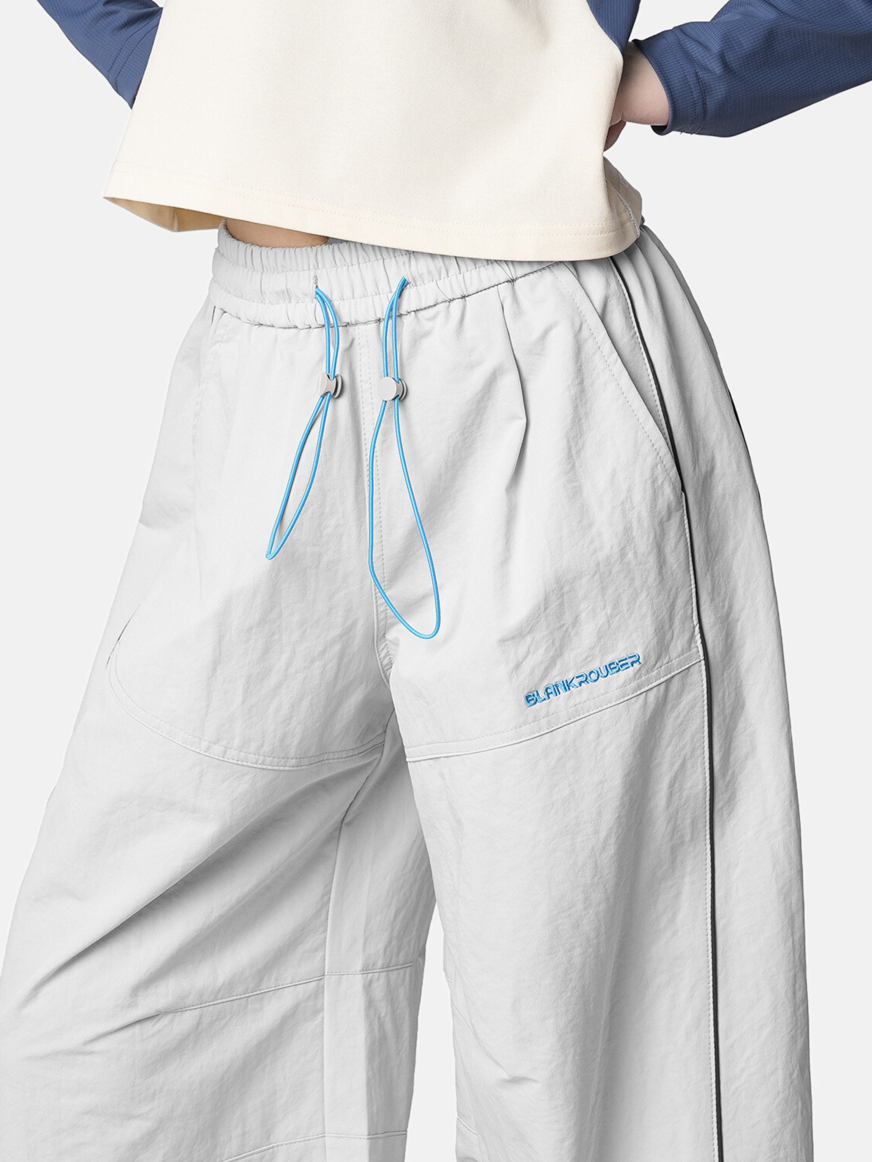 Earthtrail - Women's Straight-Leg Wide Cargo Paratrooper Pants