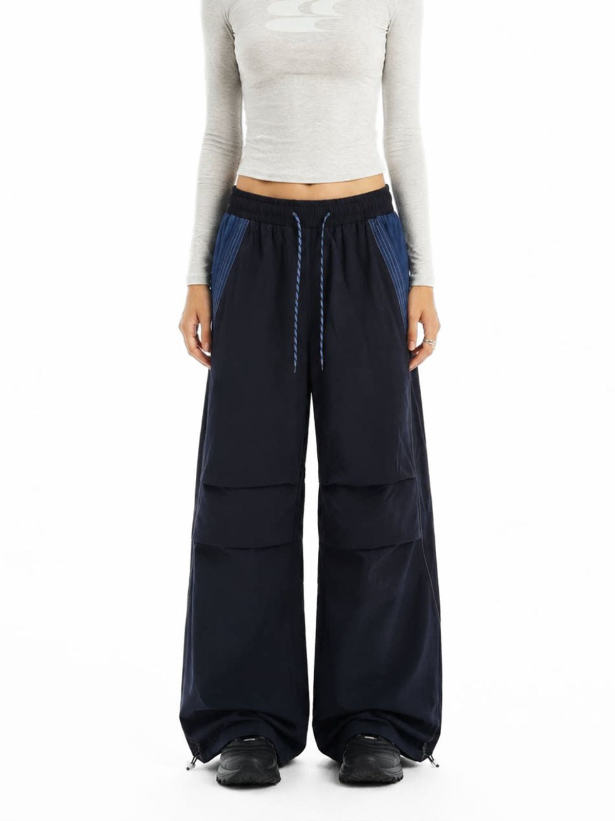 Crestwalk - Women's Geometric Cutline Pleated Paratrooper Pants