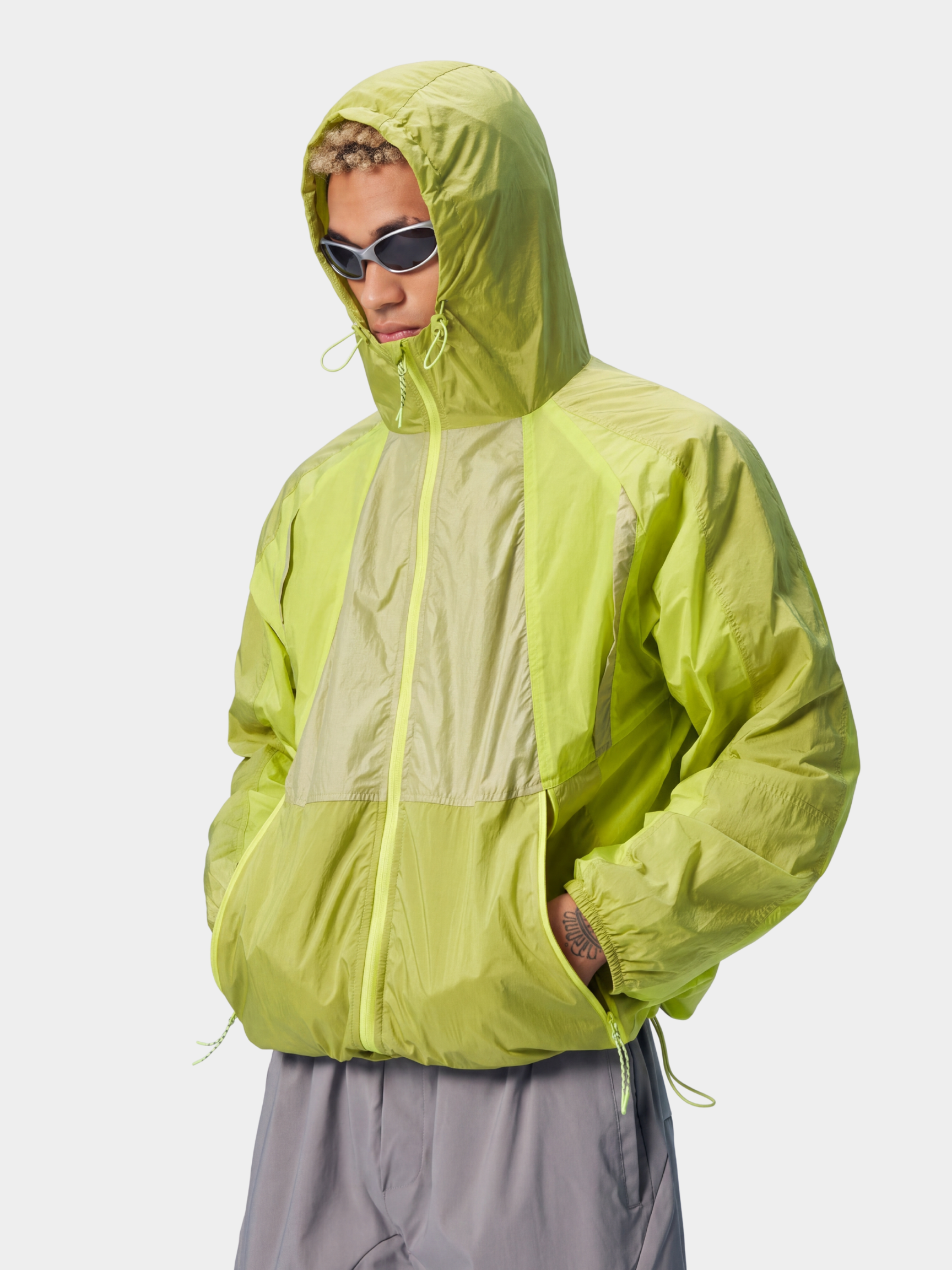 WindVeil - Unisex Water-Repellent Lightweight Breathable Jacket