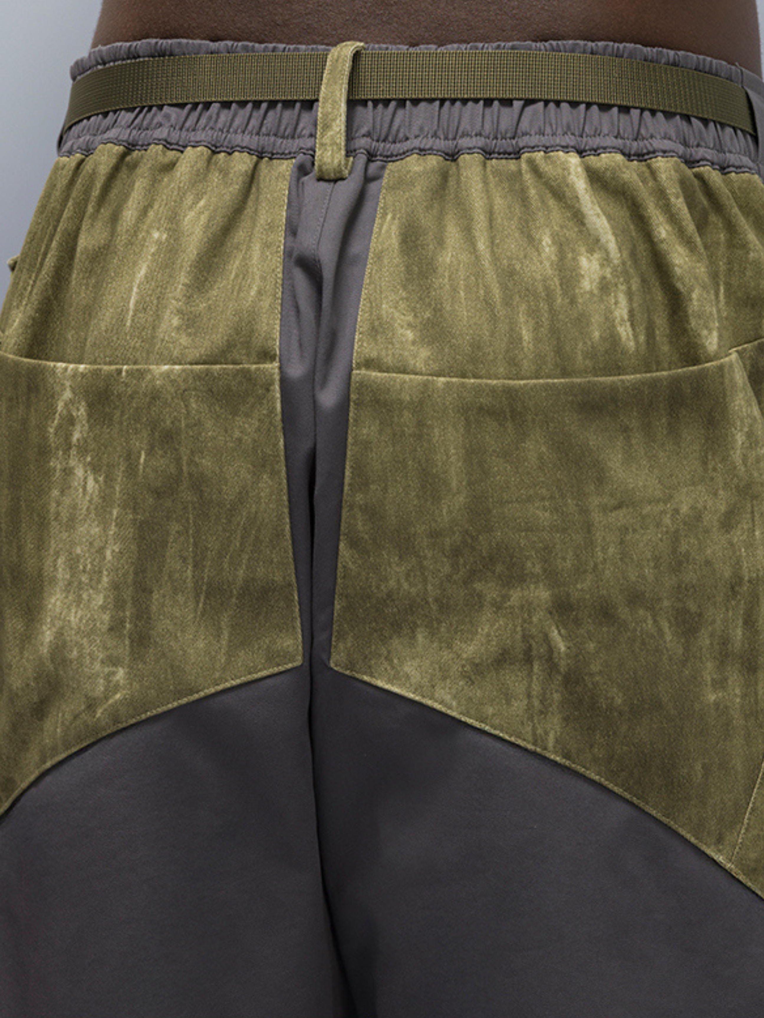 BlazeGlove - Men's Cyberpunk Loose Patchwork Multi-Pocket Shorts GONGGAR SPORTS
