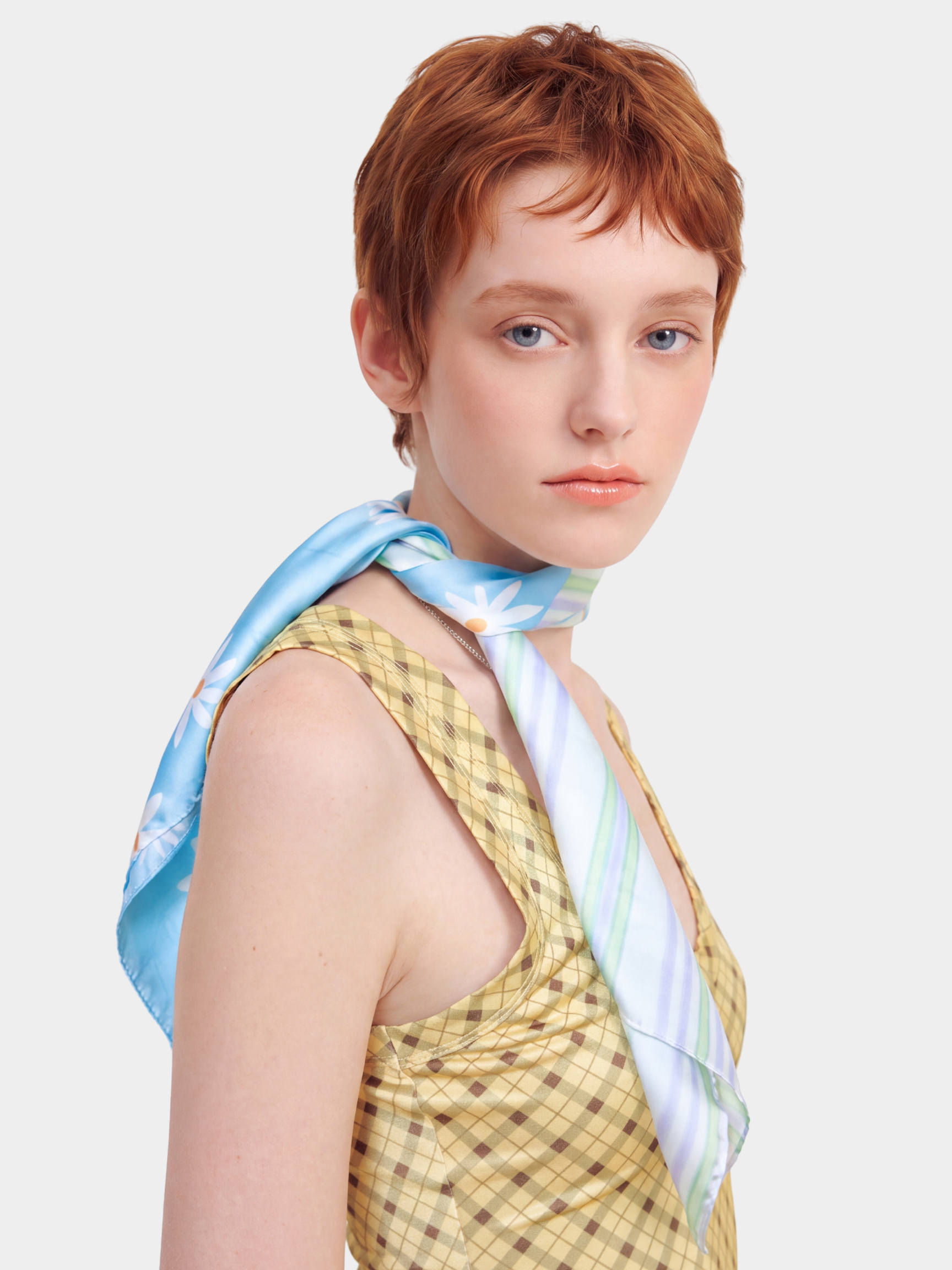DaisyPale - Daisy Stripe Double-Sided Square Scarf