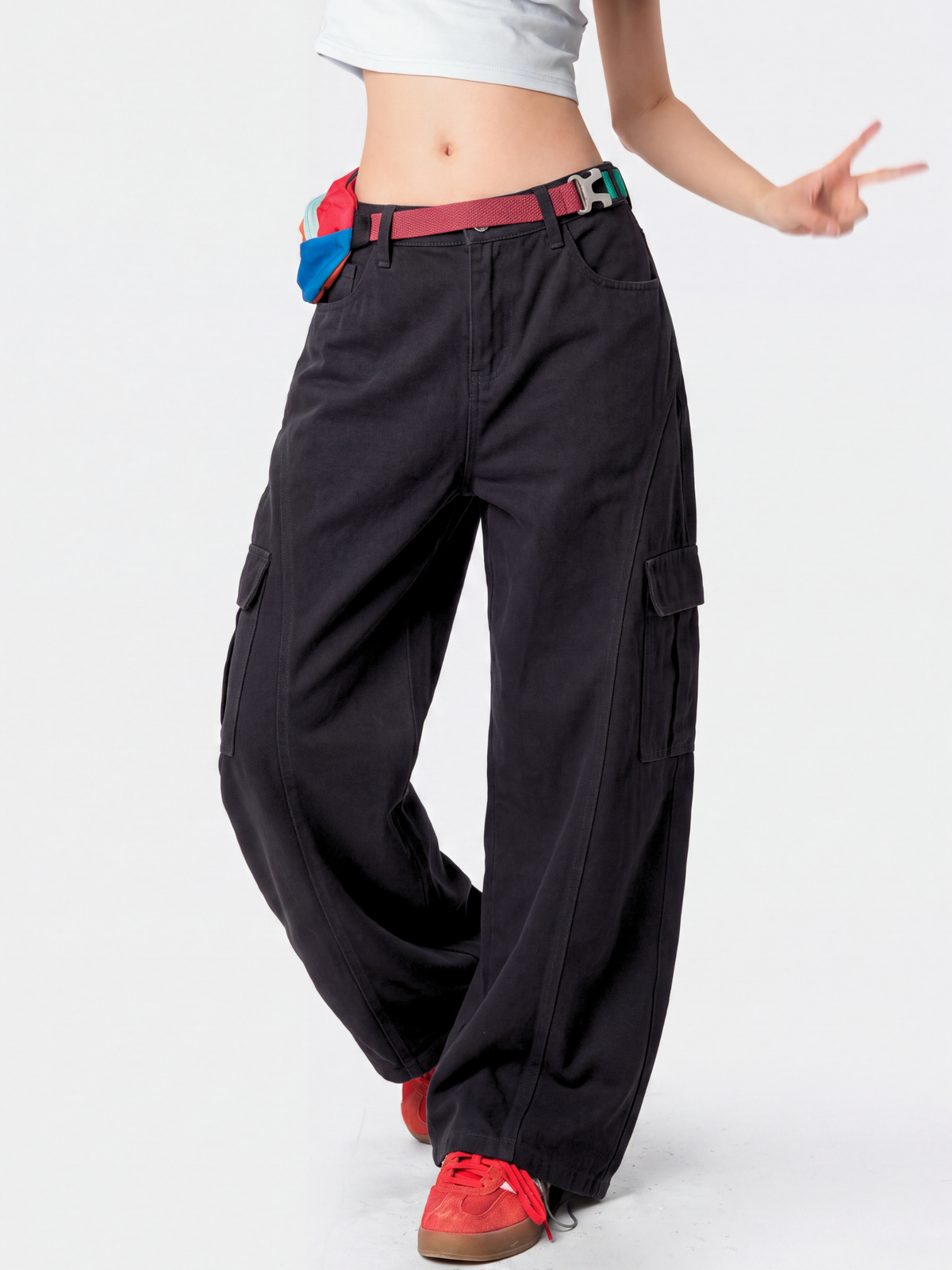 FrostTrail - Women's Large Pocket Curved-Leg Cargo Pants