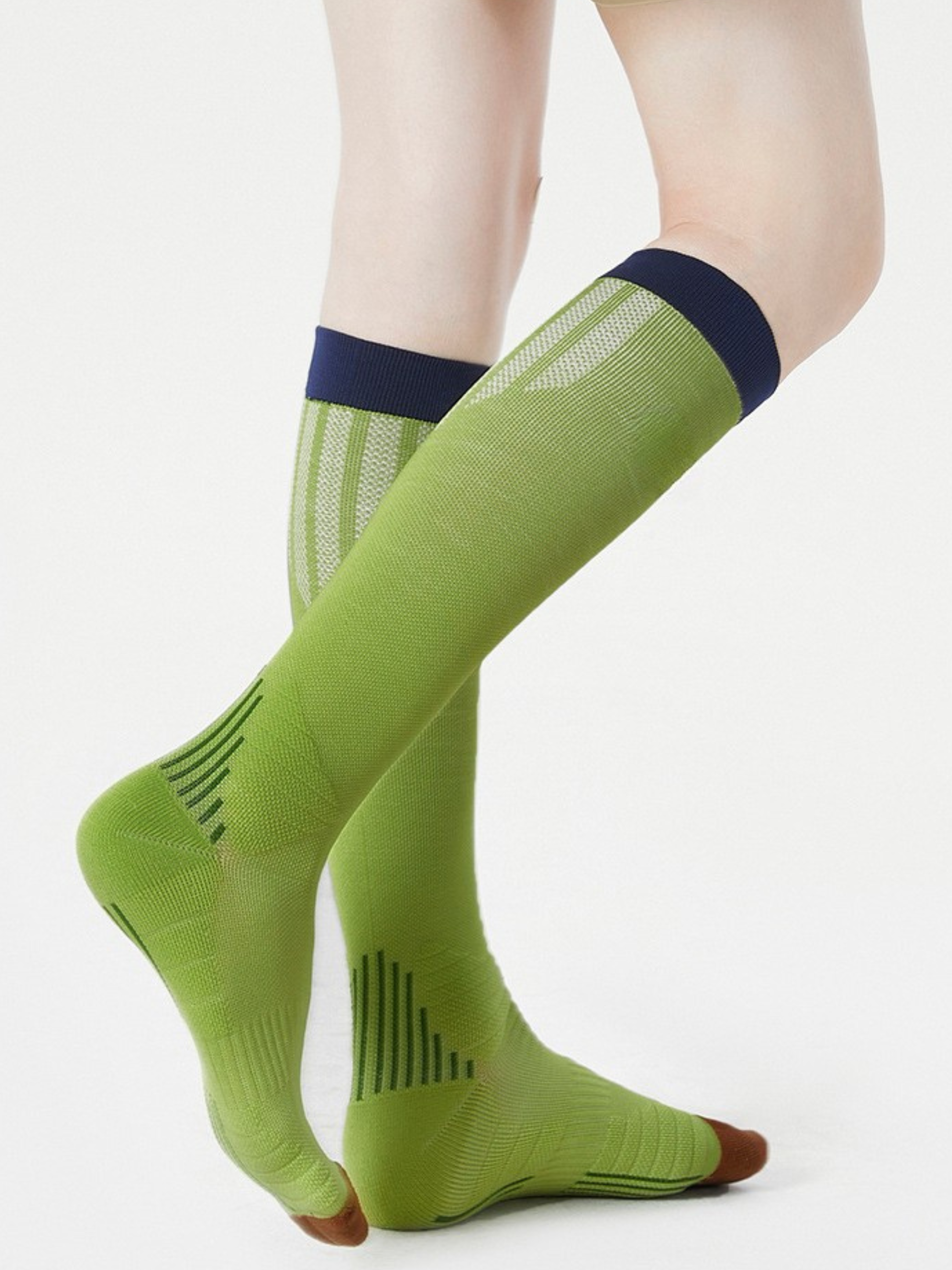 LynxBoard - Unisex Antibacterial Anti-Pilling Moisture-Wicking Calf Socks
