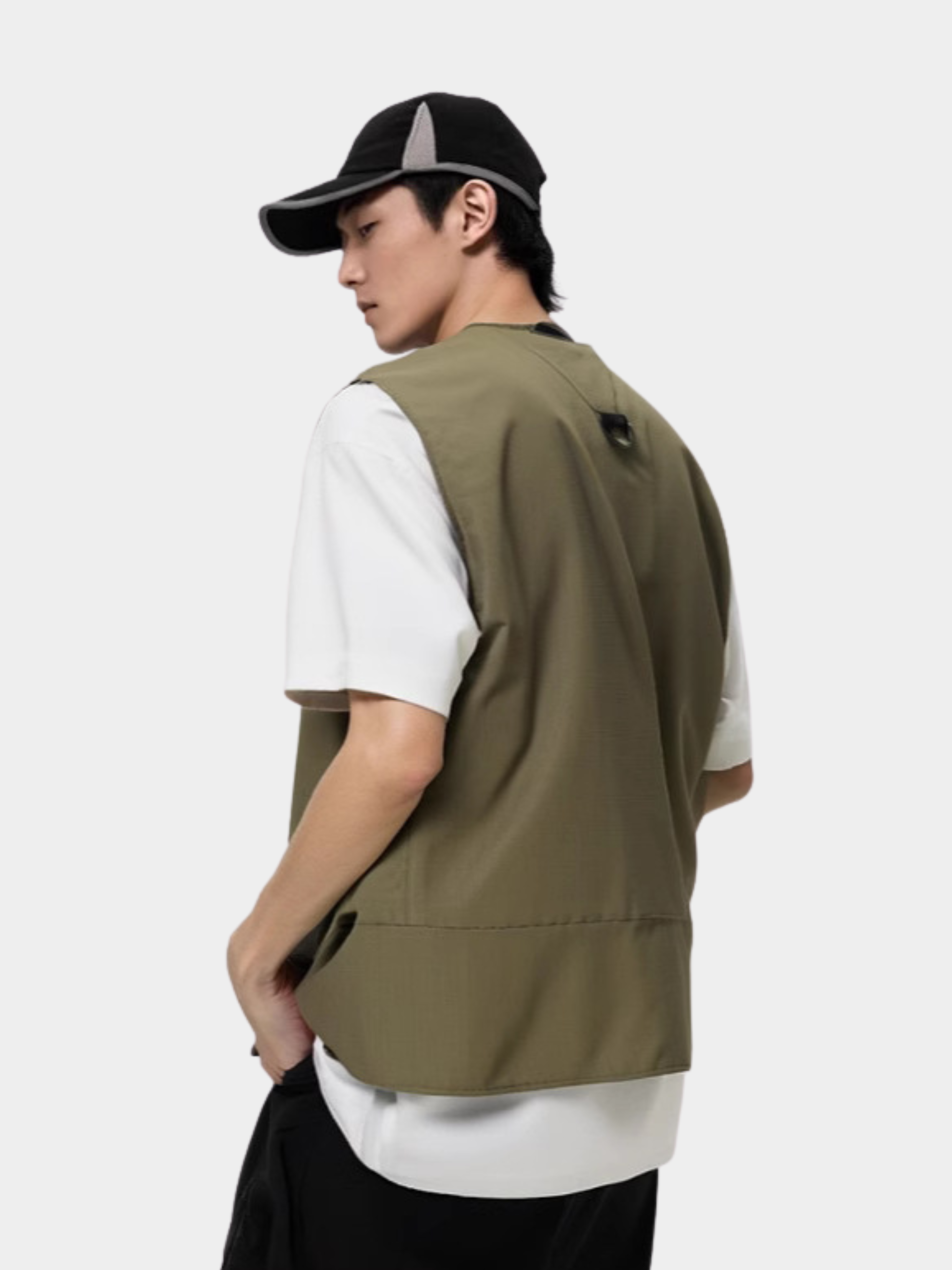 HeatBench - Men's Multi-Pocket Utility Vest