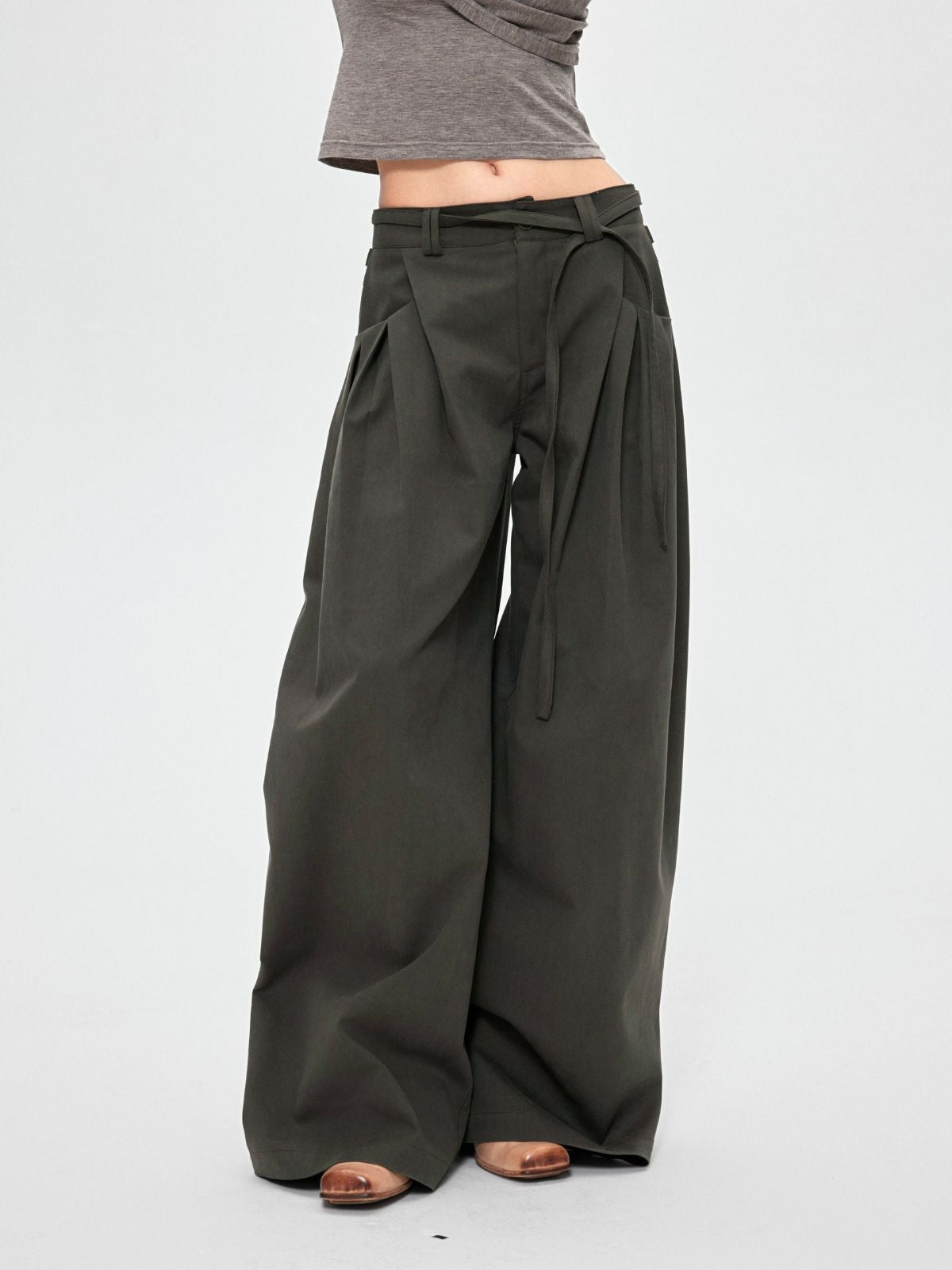 Fieldcast - Women's Drawstring Waist Pleated Pocket Straight-Leg Pants