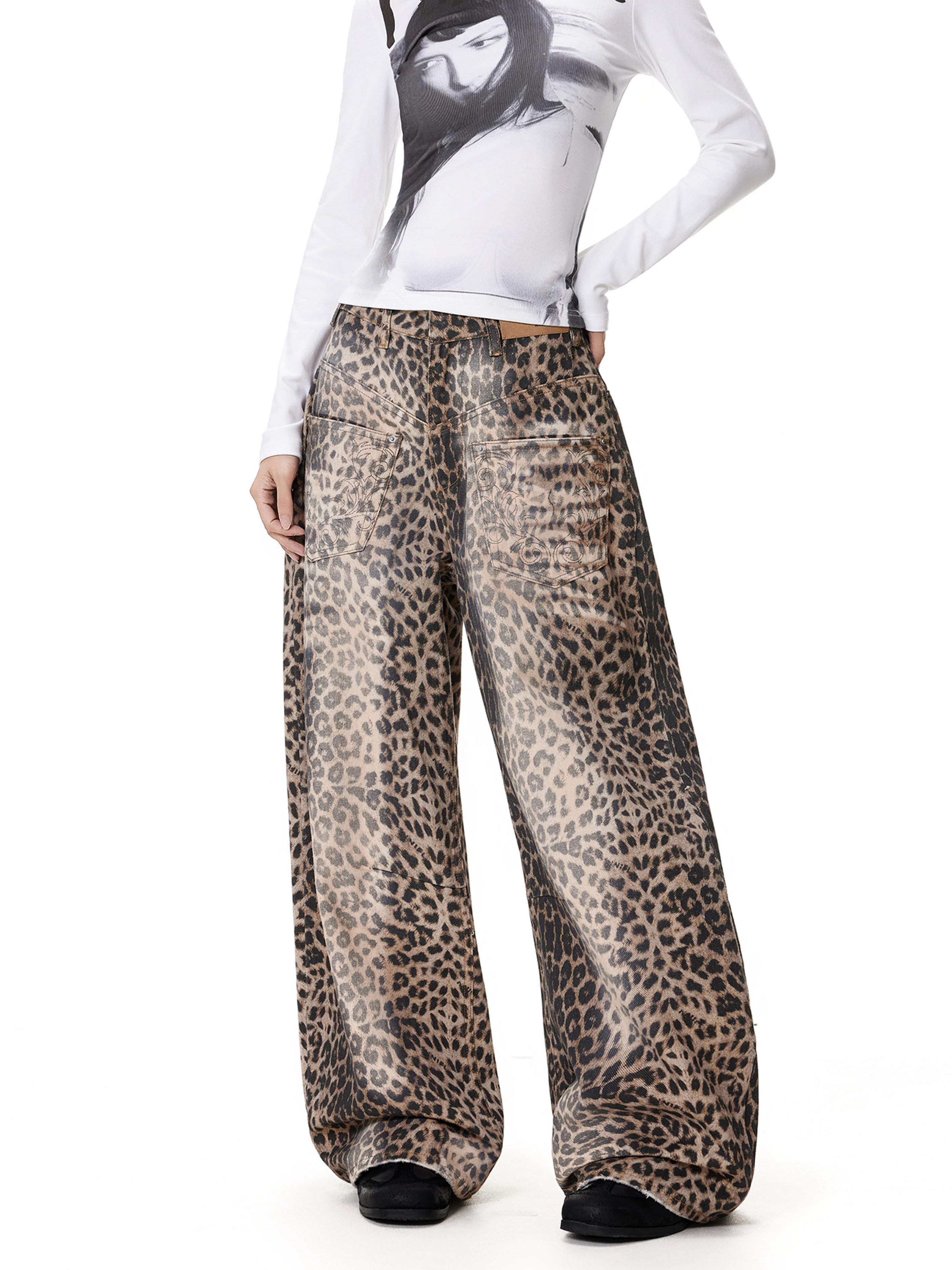 Nightflare - Women's Washed Leopard Print Canvas Barrel-Leg Pants