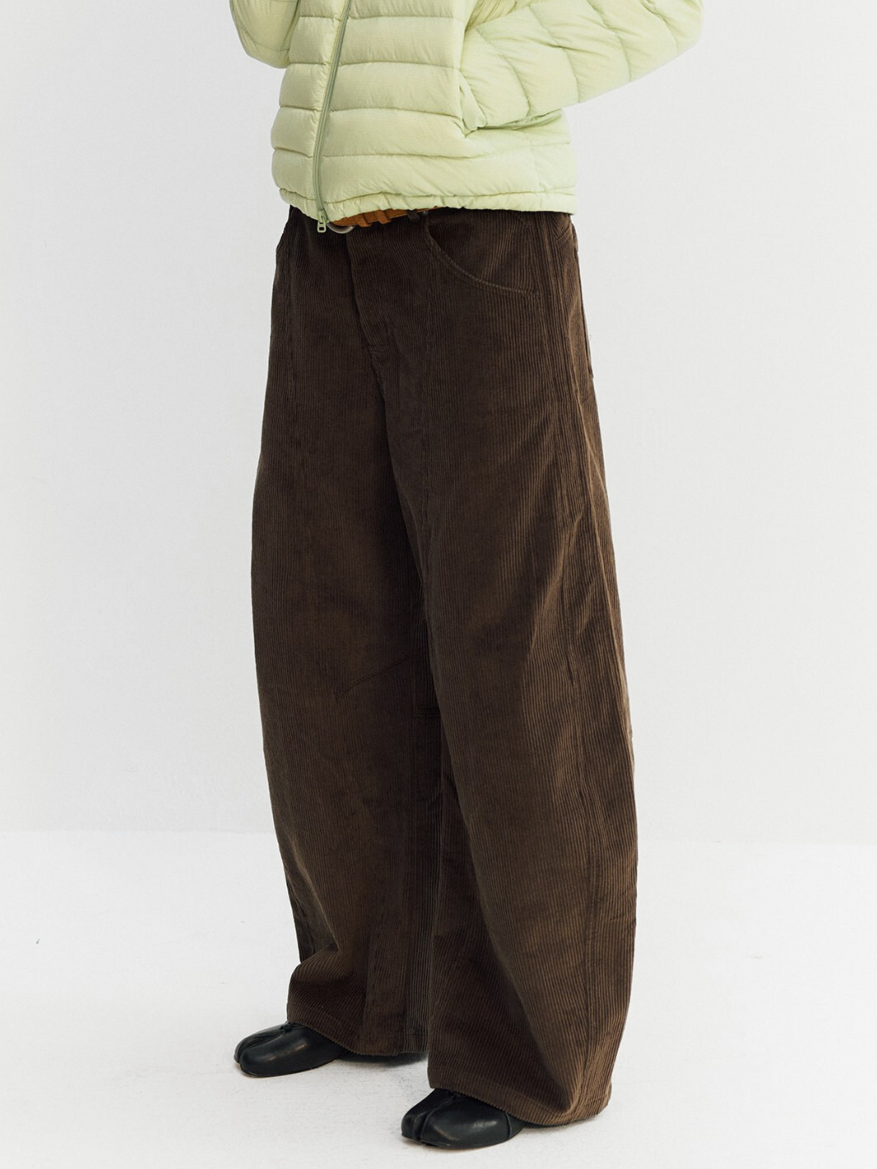 EchoBoard - Wrinkle-Resistant Corduroy Curved-Leg Casual Pants