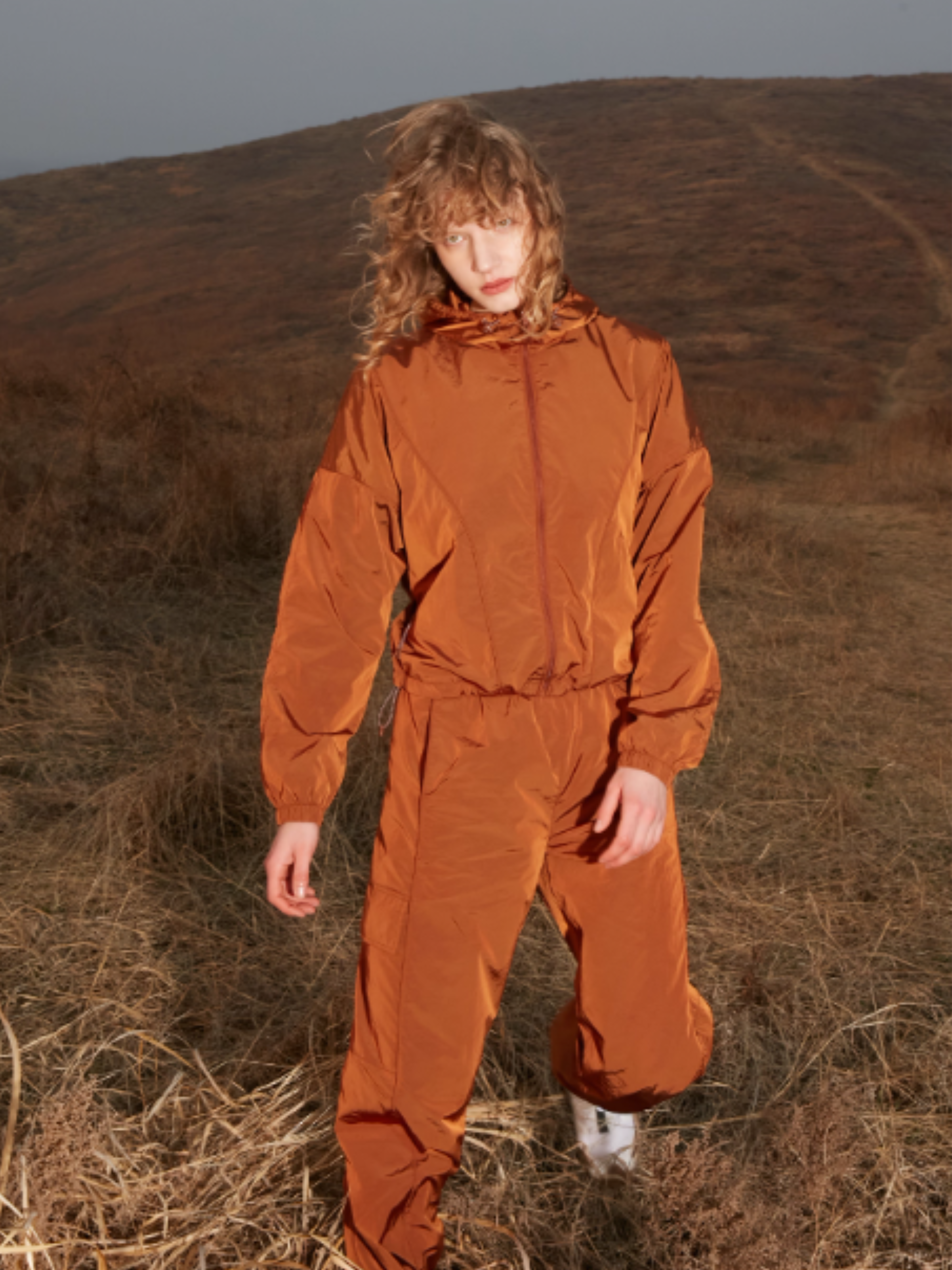 MesaPoint - Women's UV-Resistant Water-Repellent Windbreaker with Metallic Sheen GONGGAR SPORTS