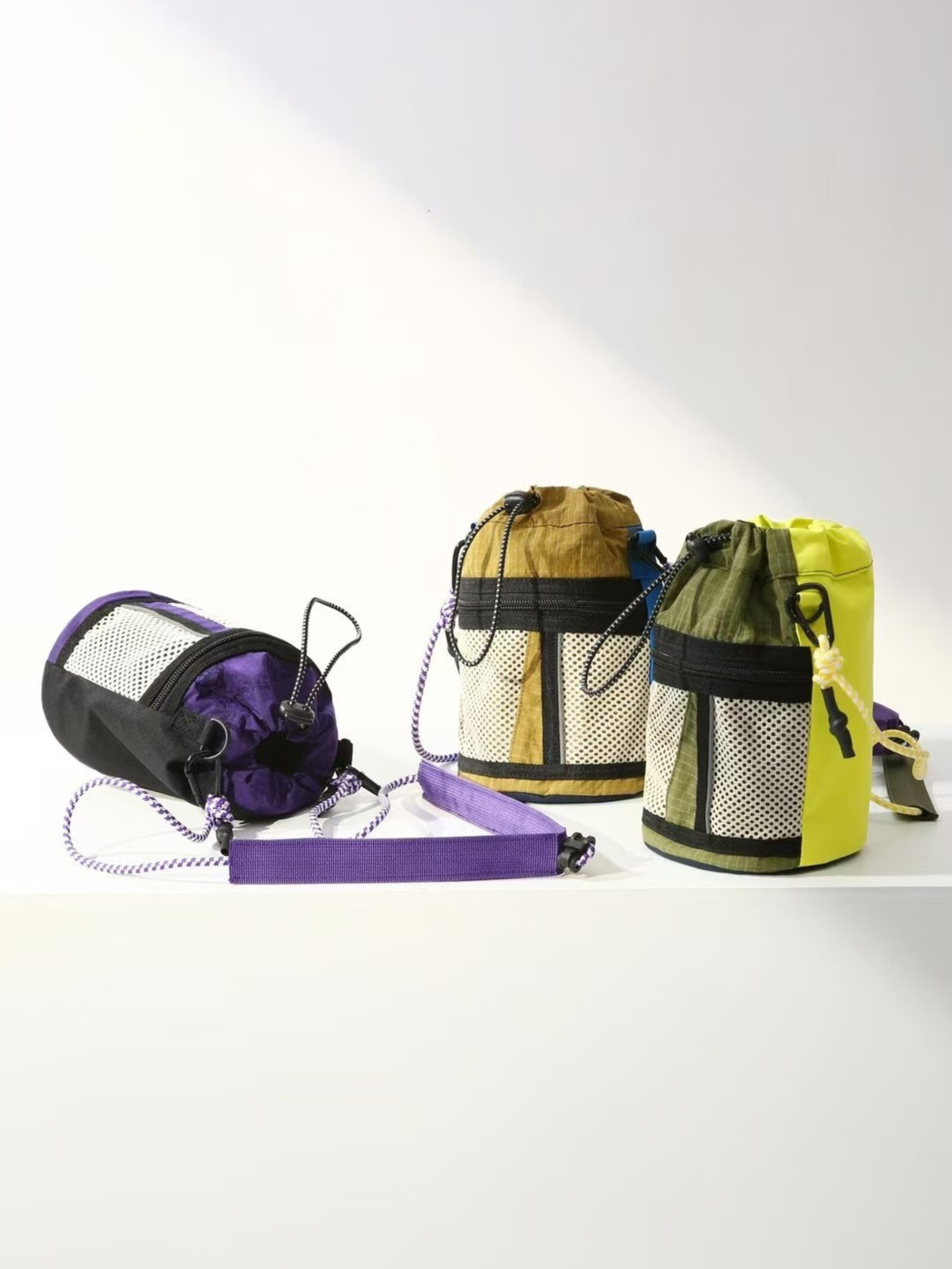 Driftnest - Water-Repellent Colorblock Bucket Shoulder Bag