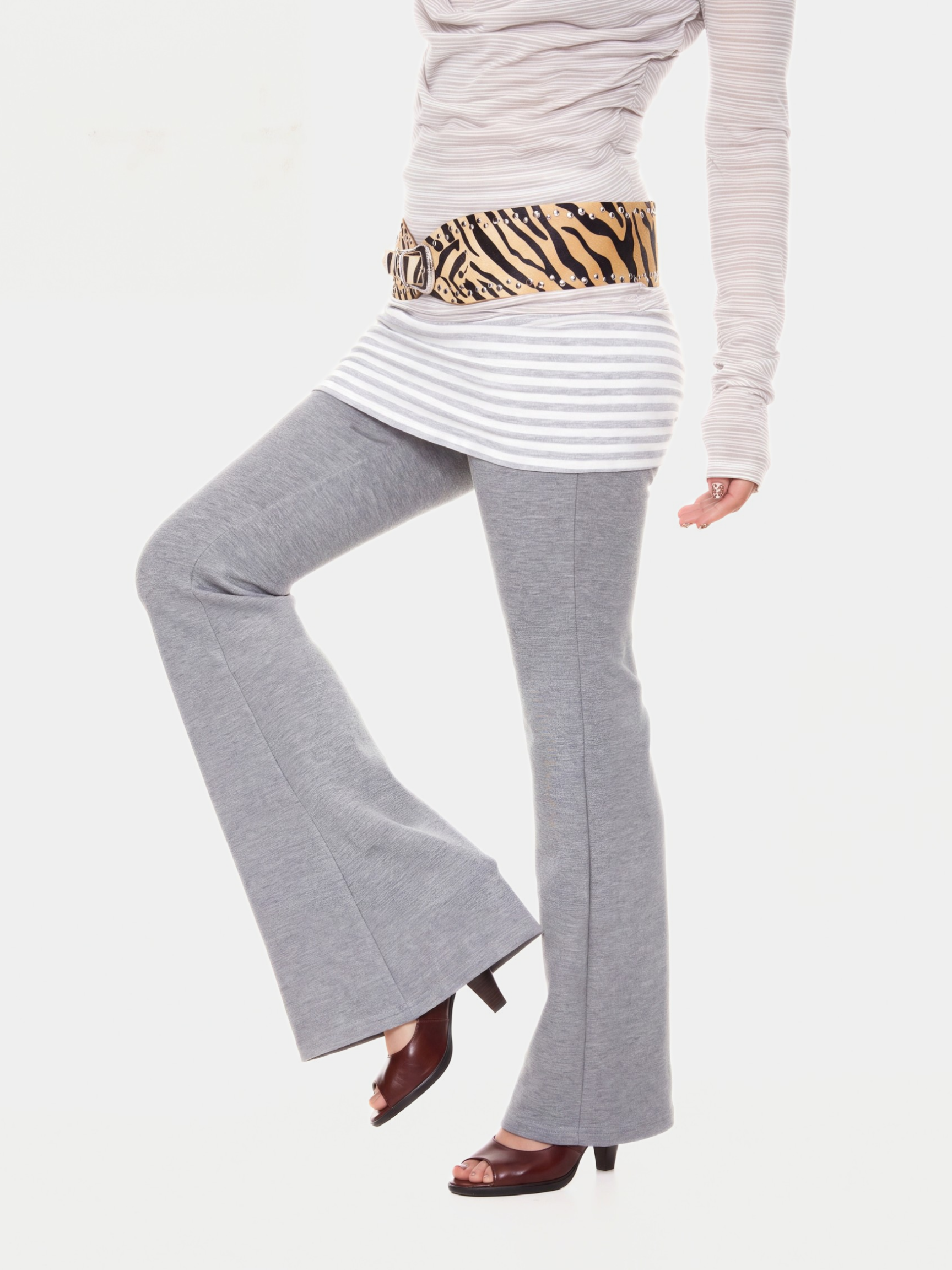 SlimFlare - Women's Slim Fit High-Waist Flared Pants