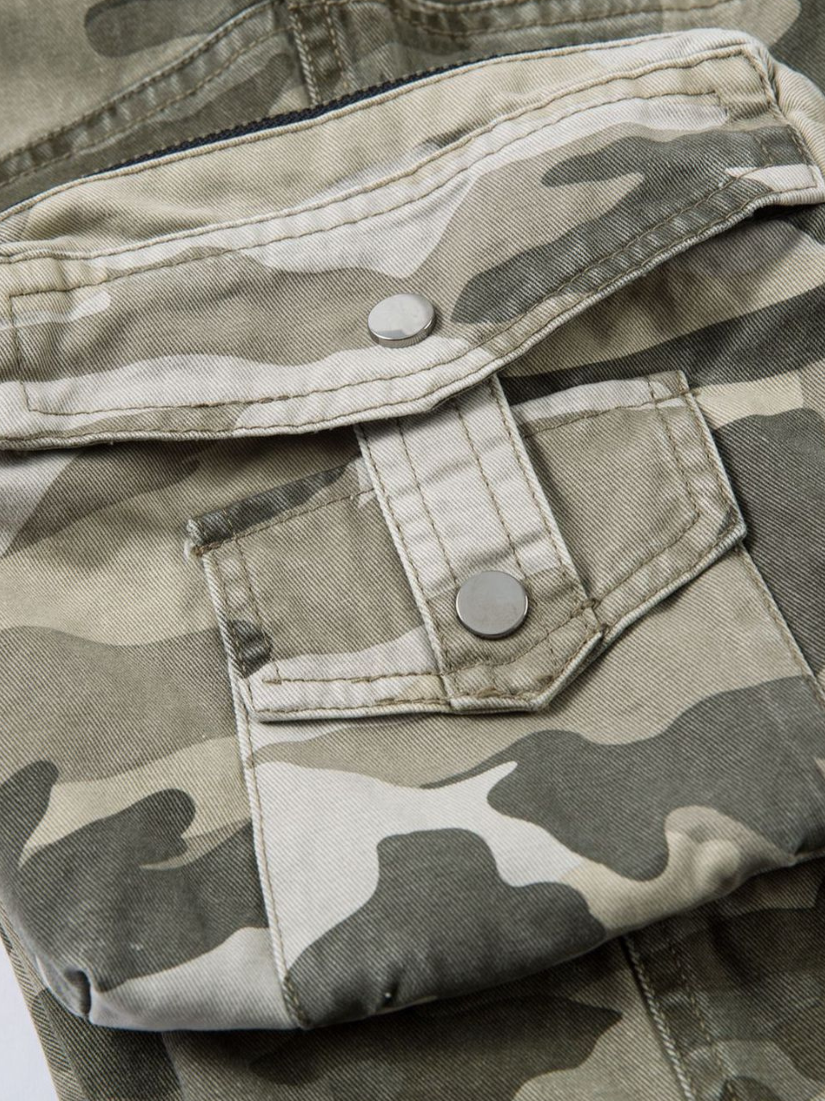 SafePack - Men's Camo 3D Pocket Cargo Pants GONGGAR SPORTS
