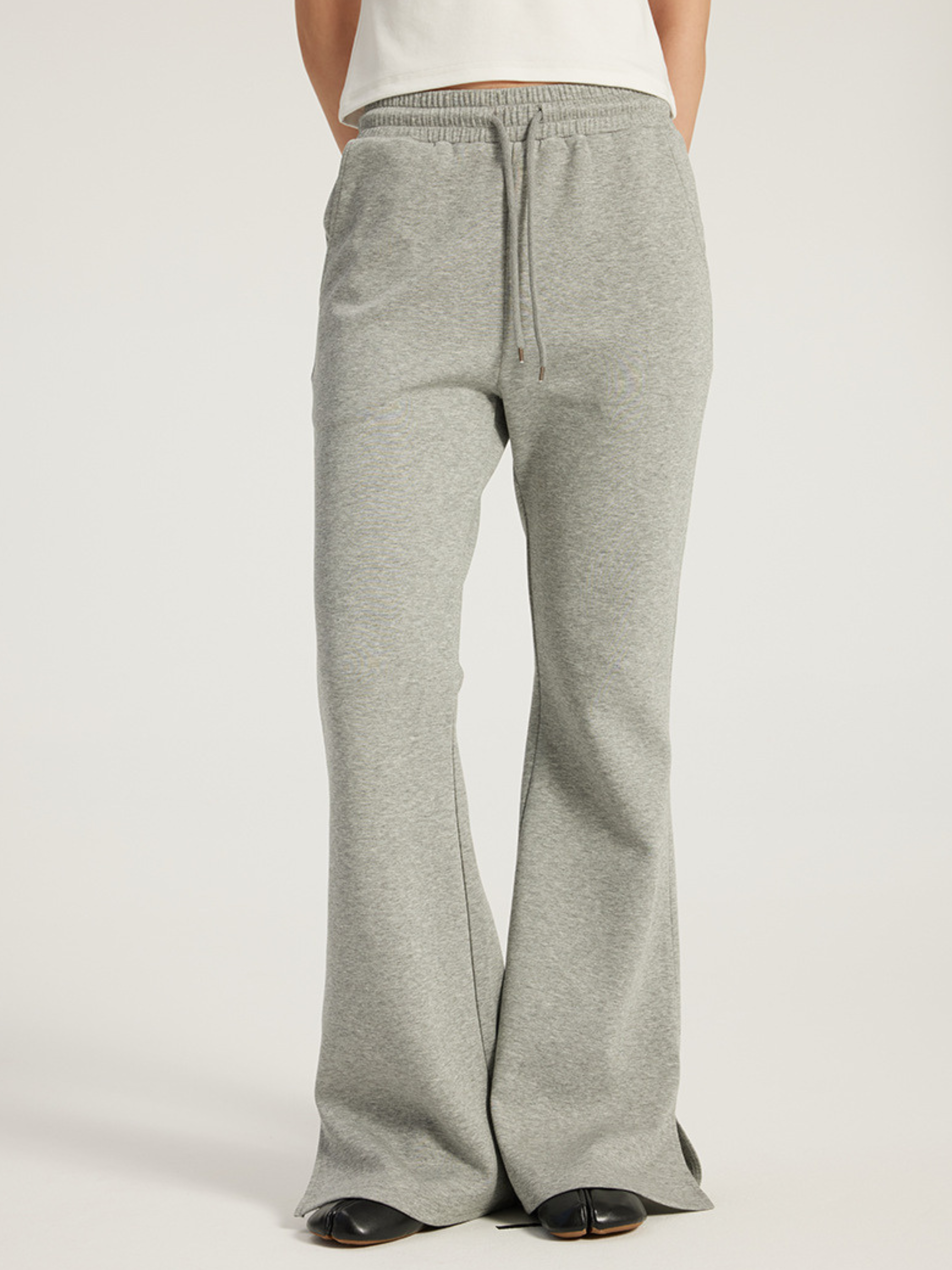 Wildstream - Women's Cropped Fitted Hoodie & High-Waist Micro-Flare Pants Set