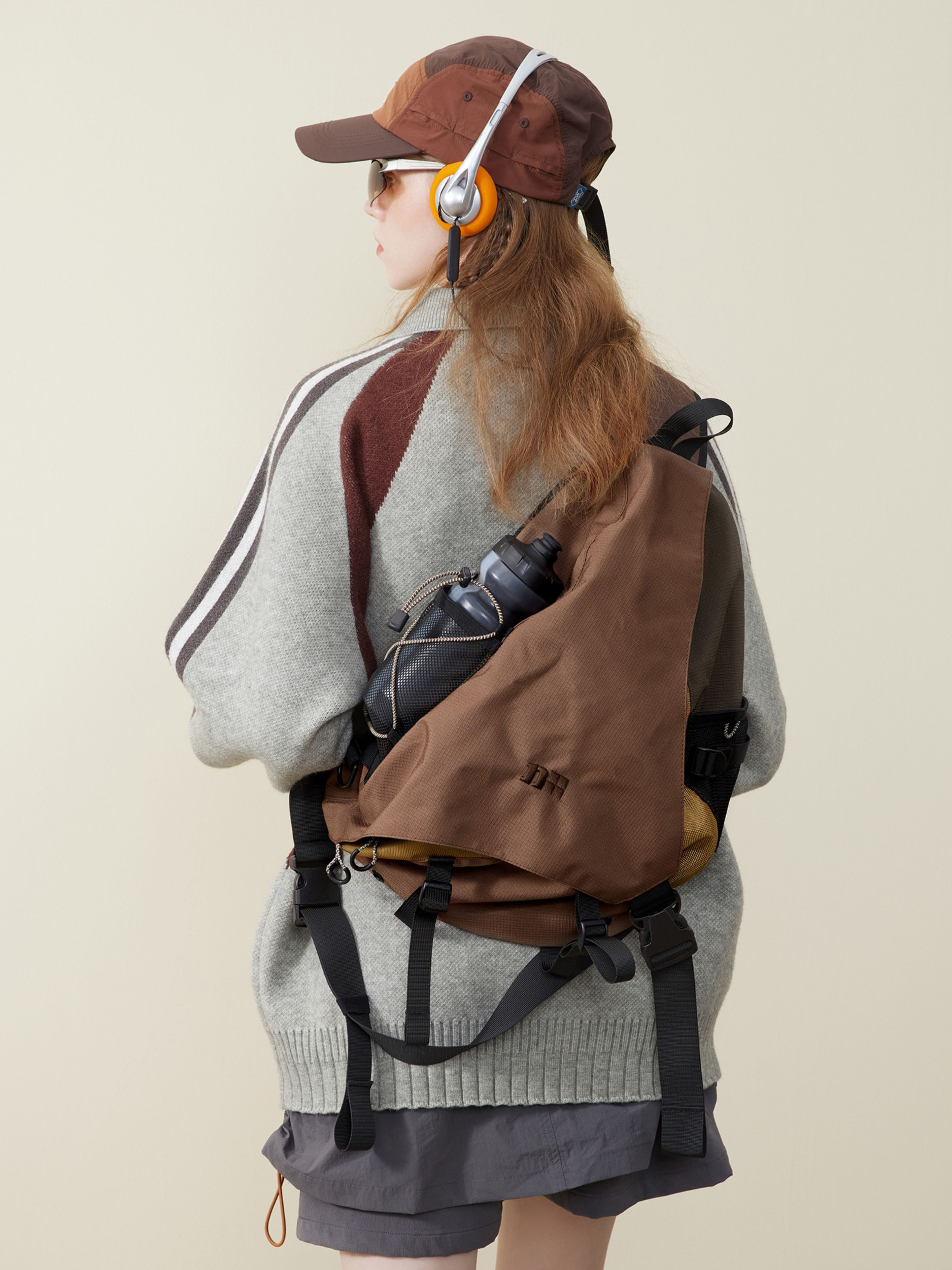 LightTorch - Water-Repellent Lightweight Crossbody Bag