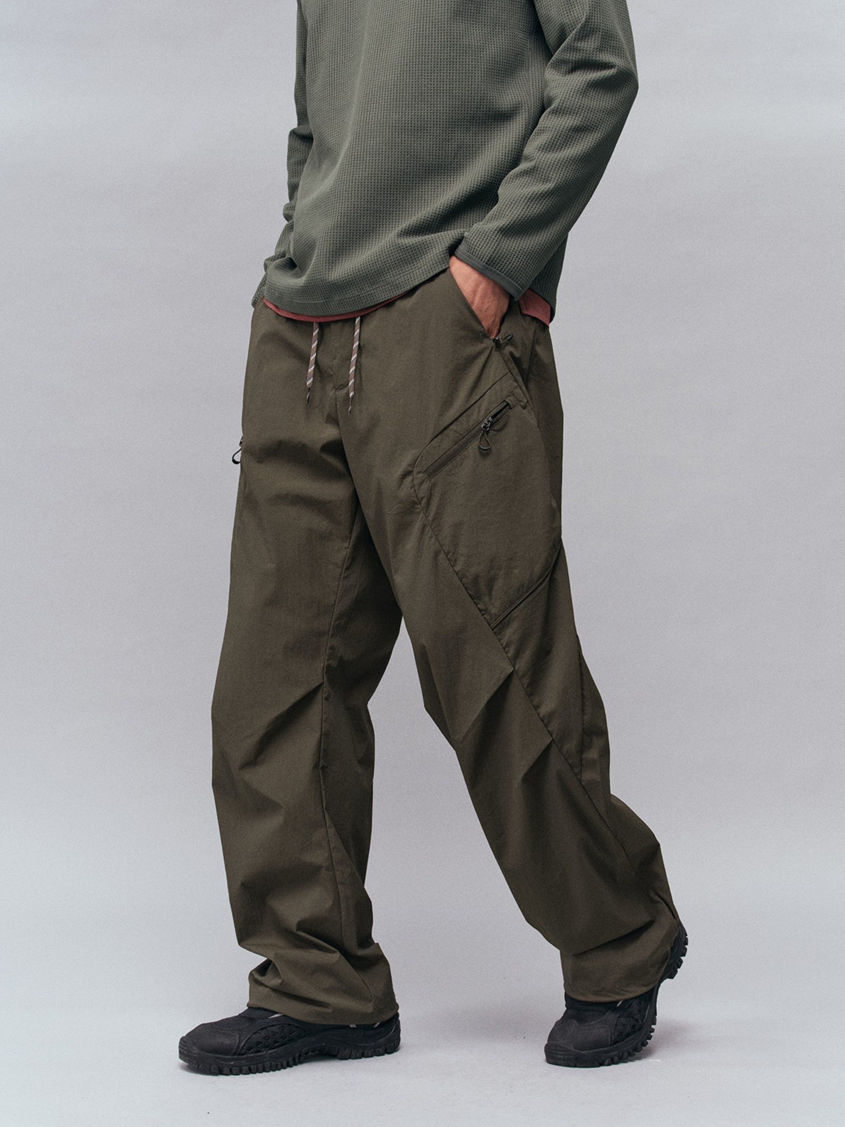 Emberfire - Unisex Water-Repellent Multi-Pocket Drawstring Utility Pants