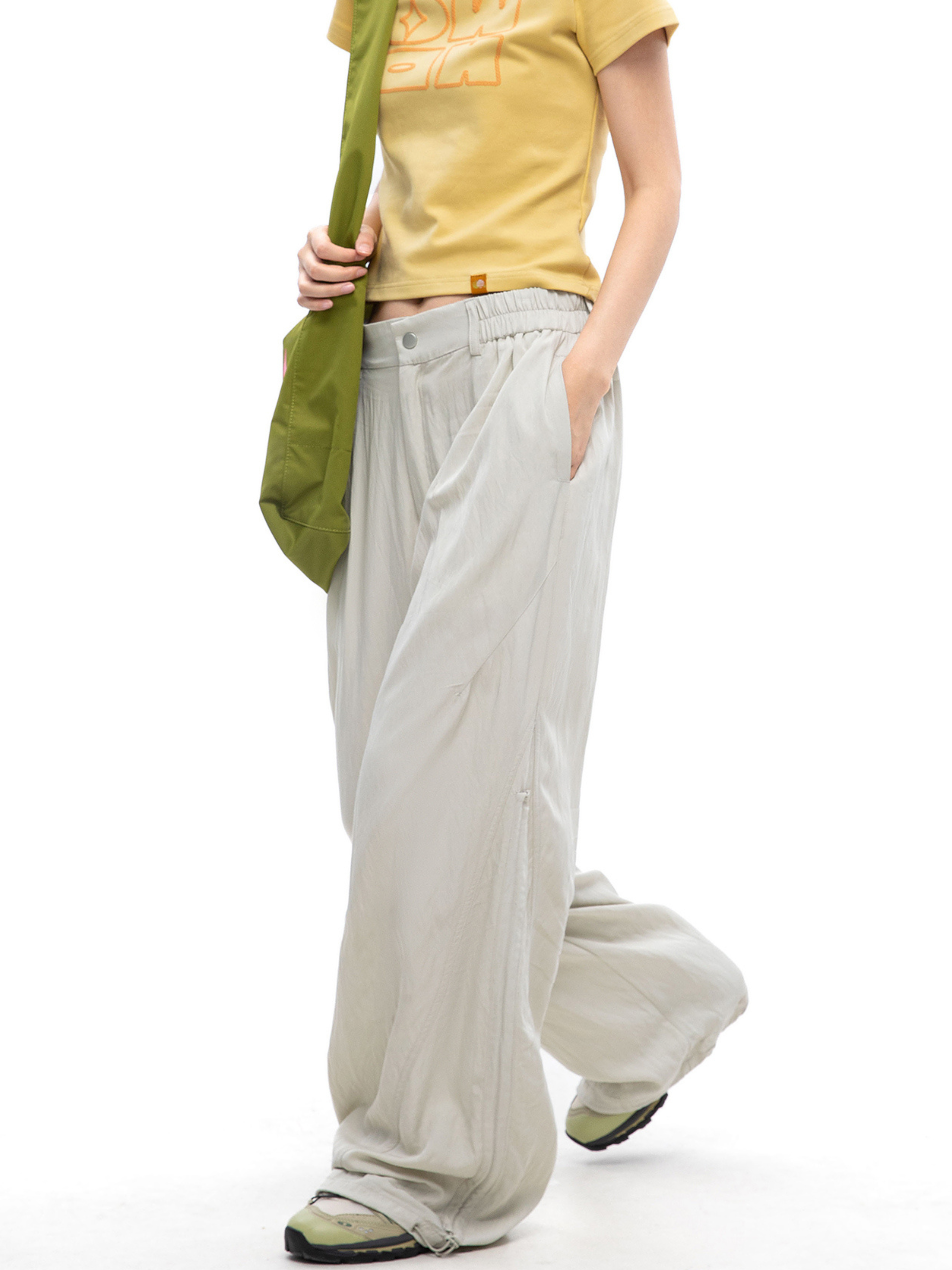 EchoNest - Women's Lightweight Straight-Leg Cargo Parachute Pants