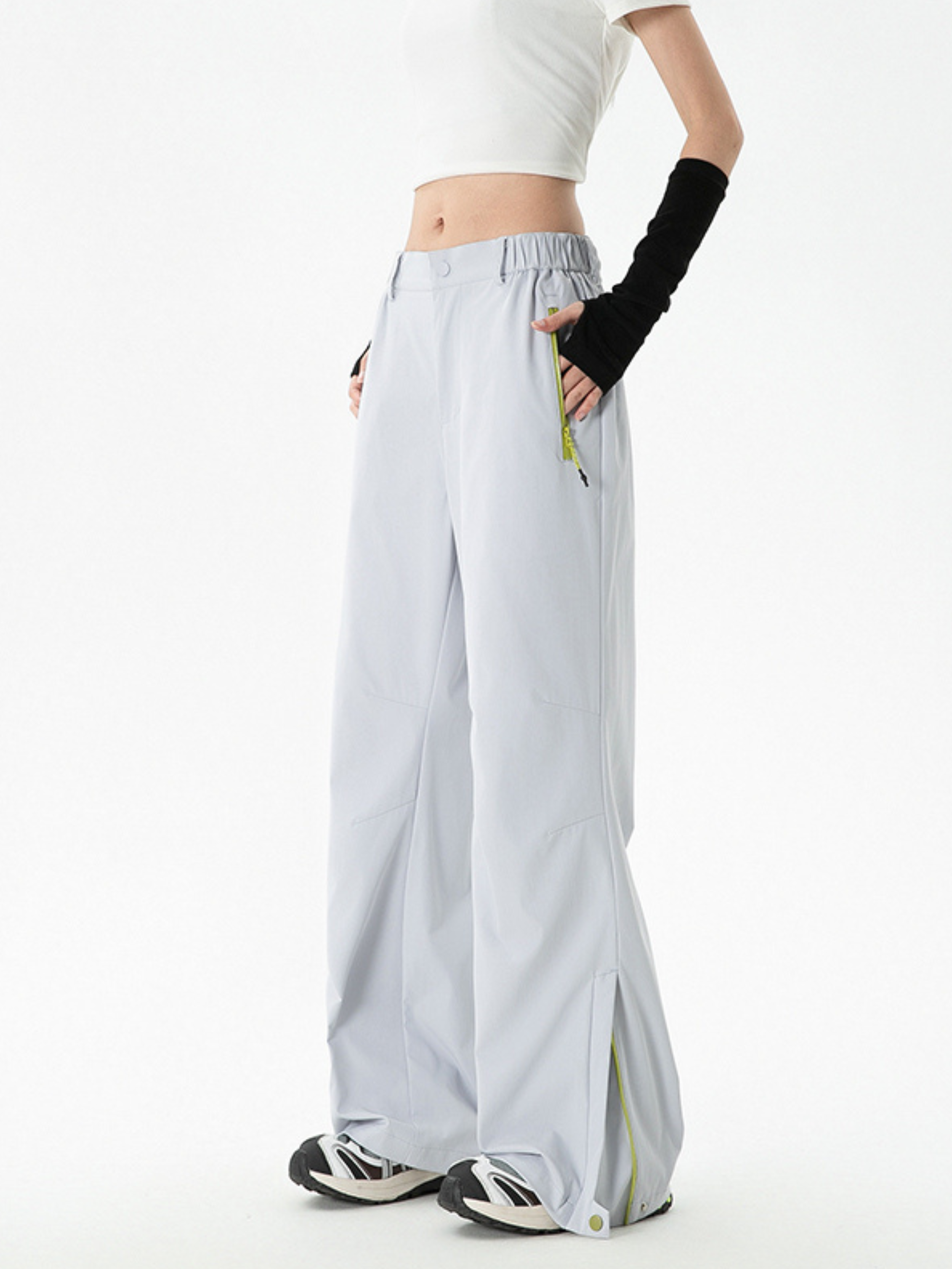 Aquatop - Women's Waterproof Windproof Loose Fit Cargo Pants