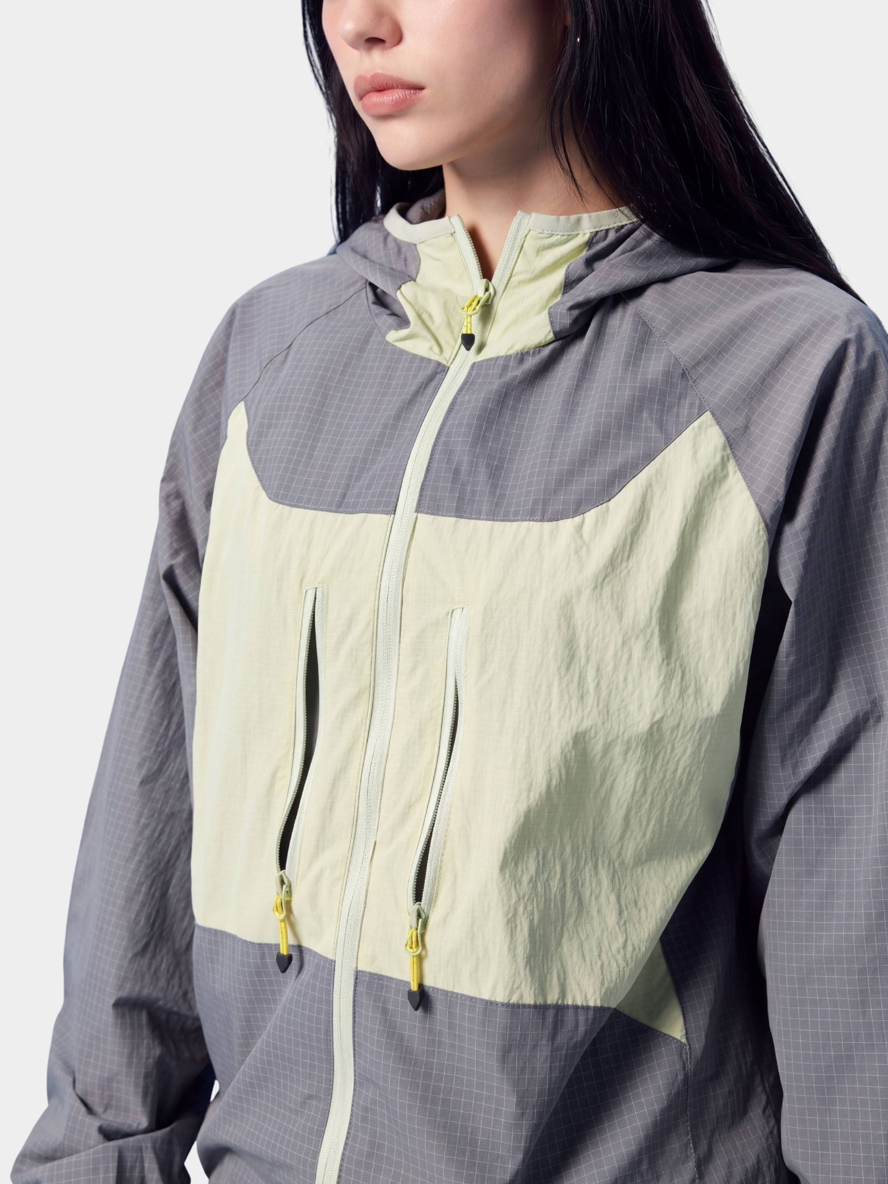 LiteVeil - Water-Repellent Lightweight Breathable Color-Block Jacket