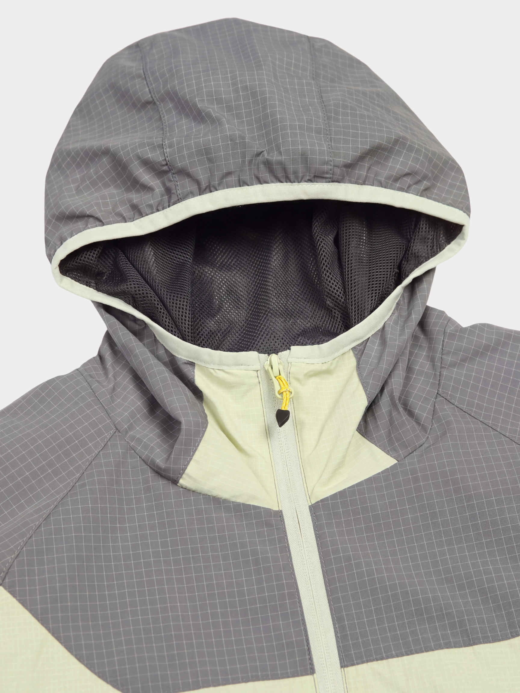 LiteVeil - Water-Repellent Lightweight Breathable Color-Block Jacket