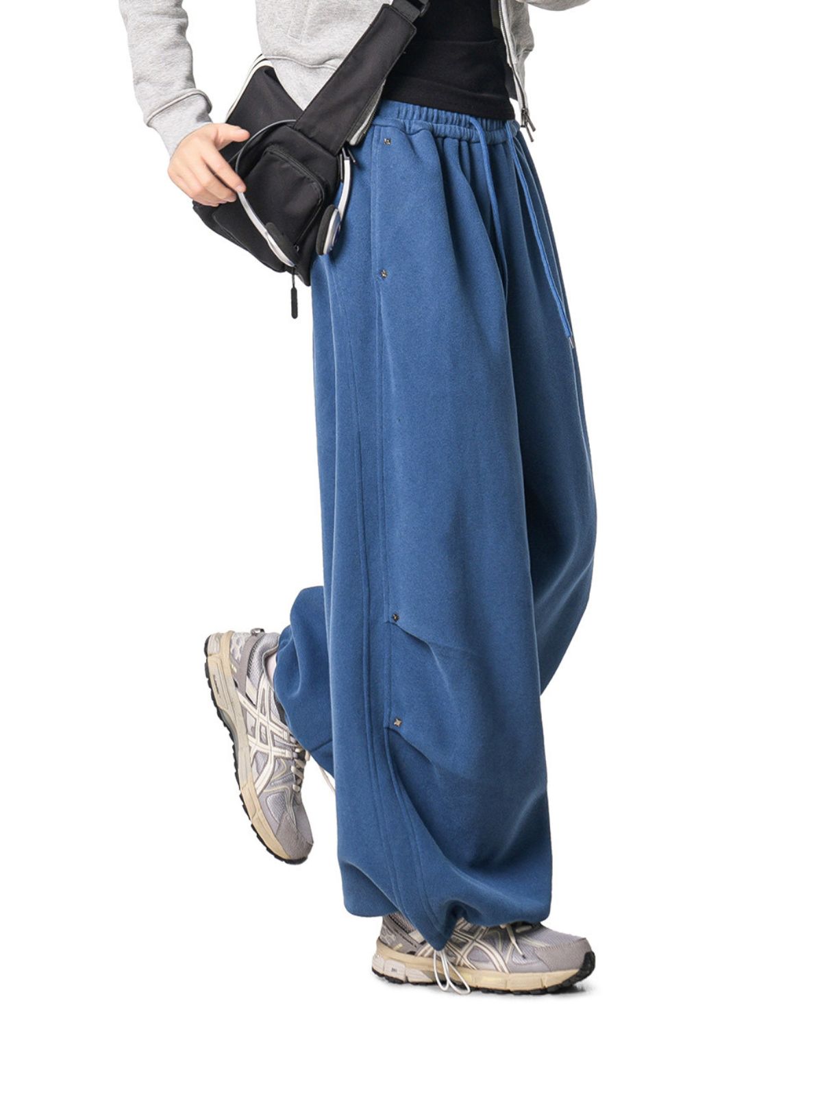 Reachpeak - Unisex Rivet-Detail Pleated Draped Paratrooper Sweatpants