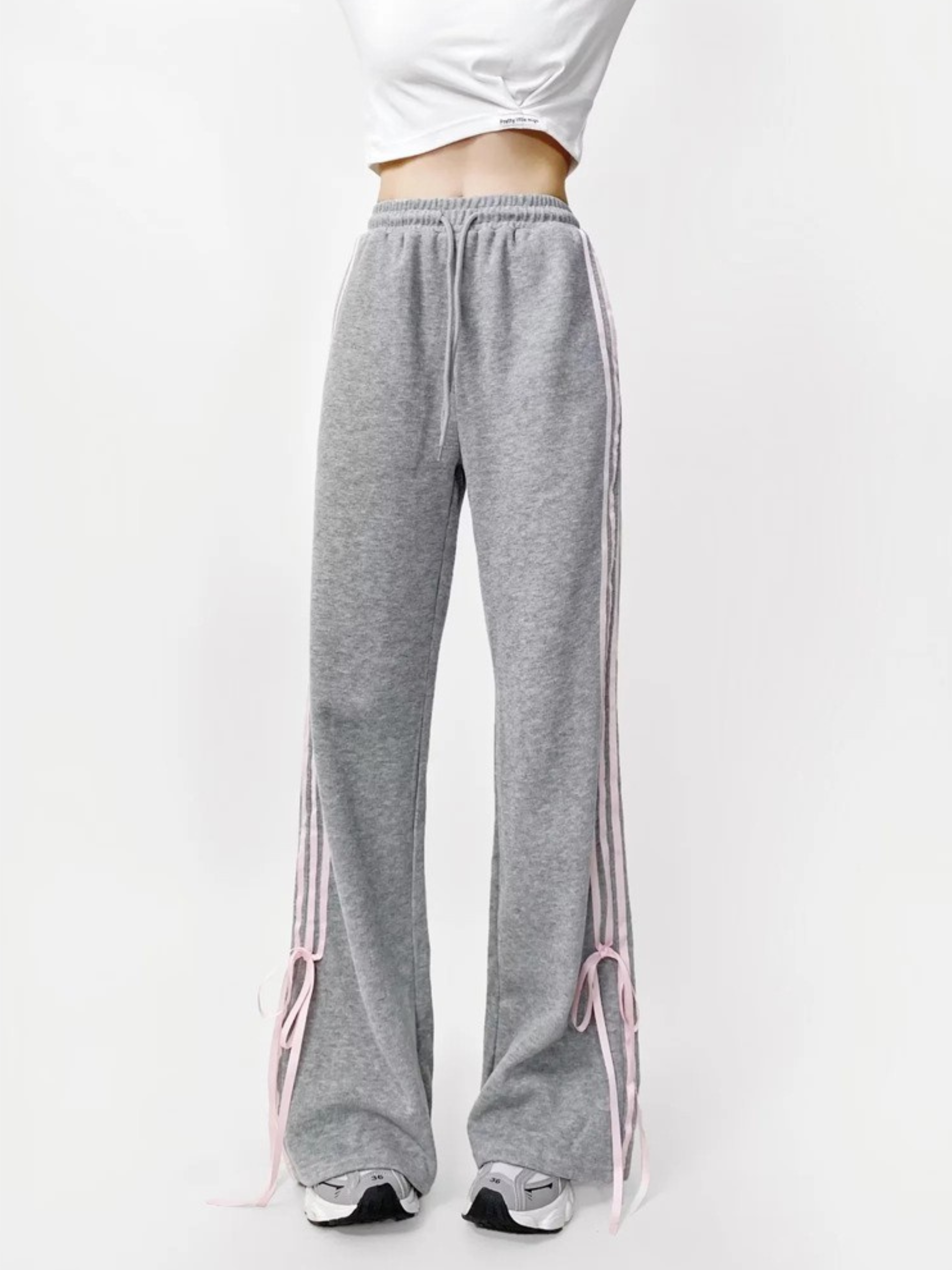 ThornSet - Women's Elastic Waist Side Stripe Straight-Leg Pants