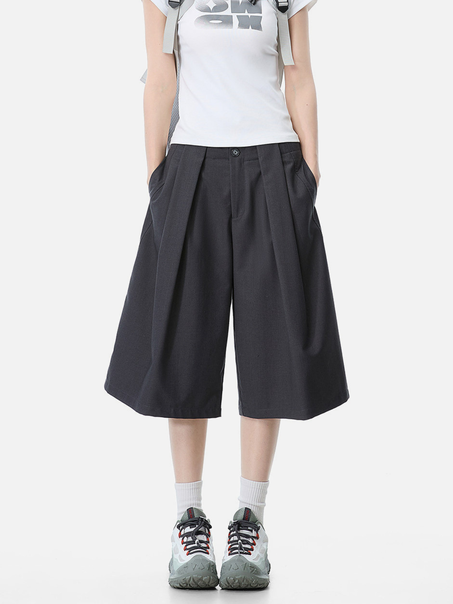 MoonRise - Women's Relaxed Pleated Tailored Shorts