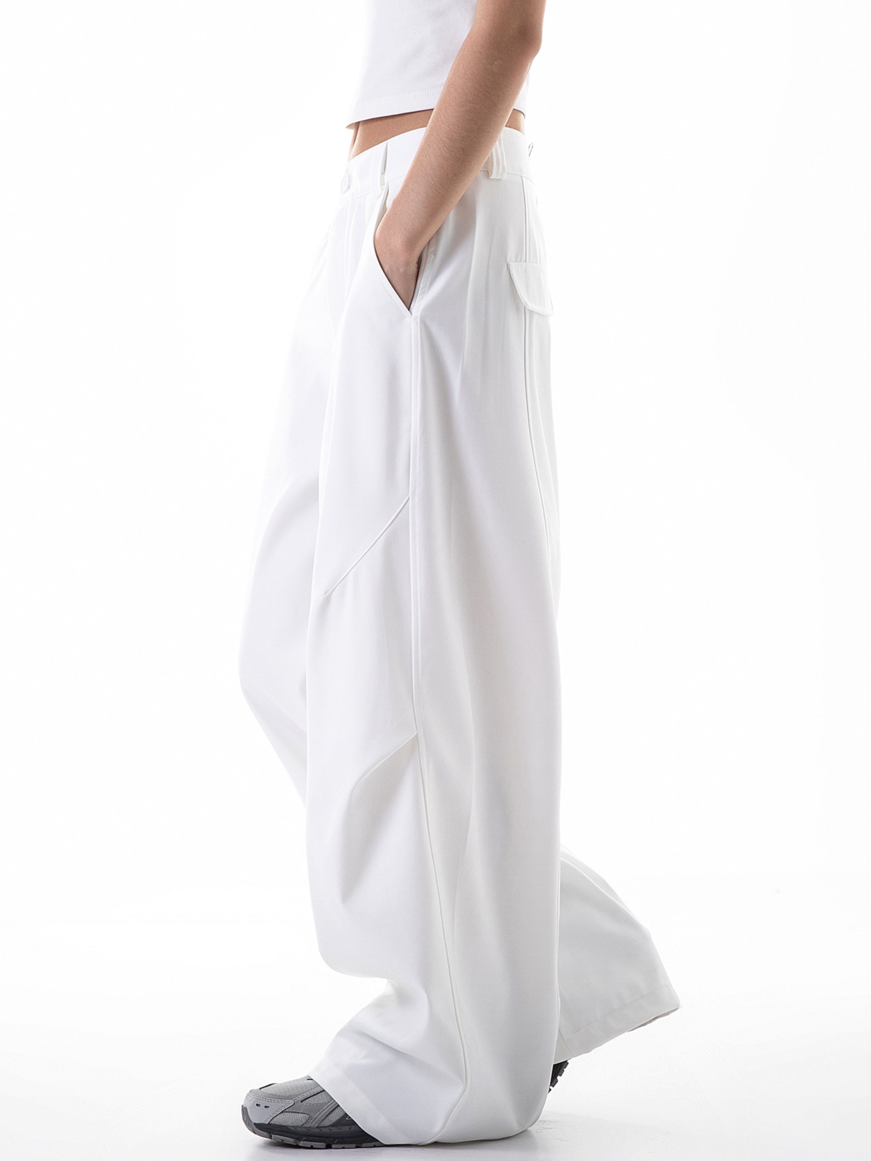 Frostline - Women's Wrinkled Scimitar Wide-Leg Suit Pants