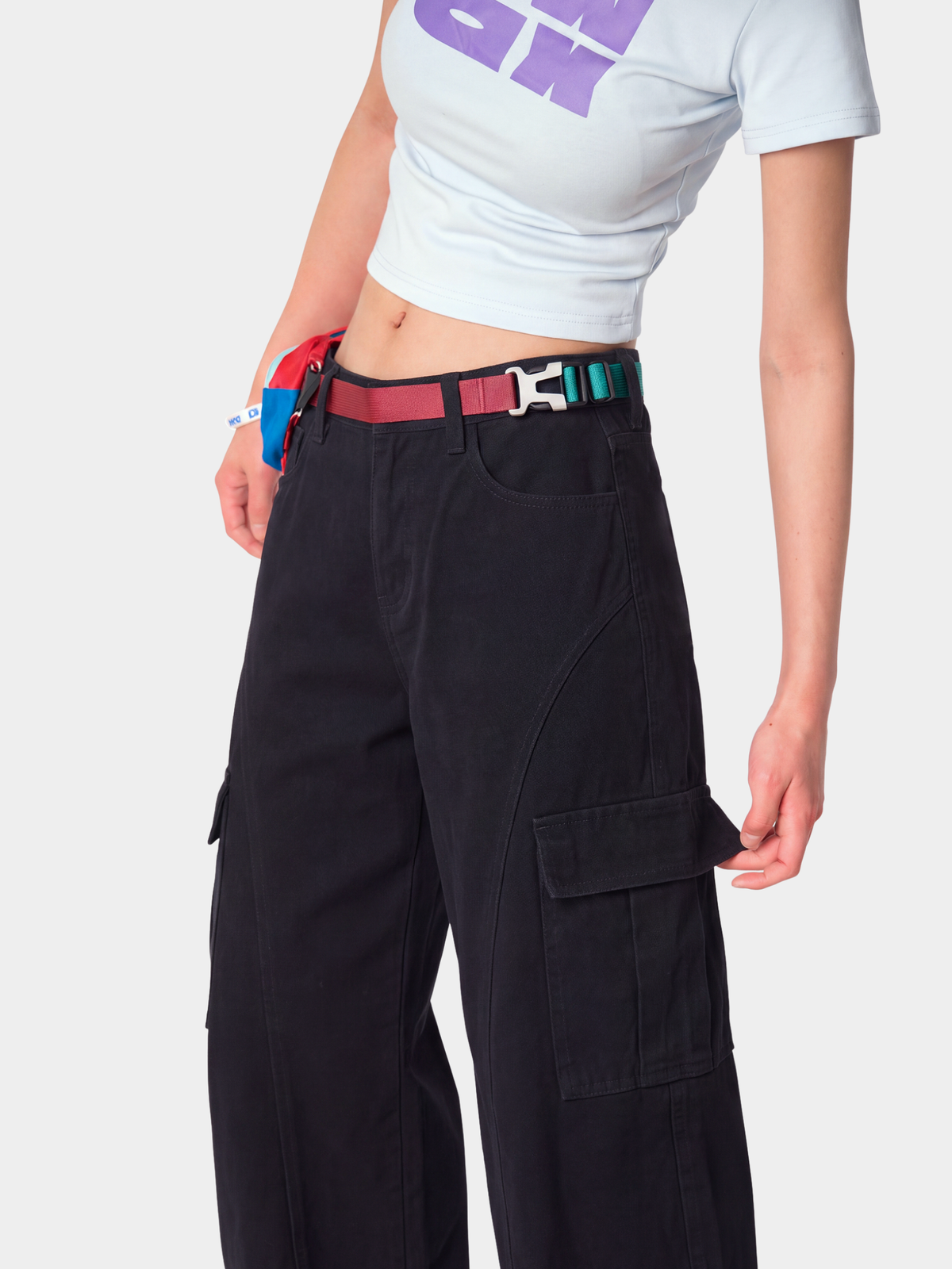 FrostTrail - Women's Large Pocket Curved-Leg Cargo Pants