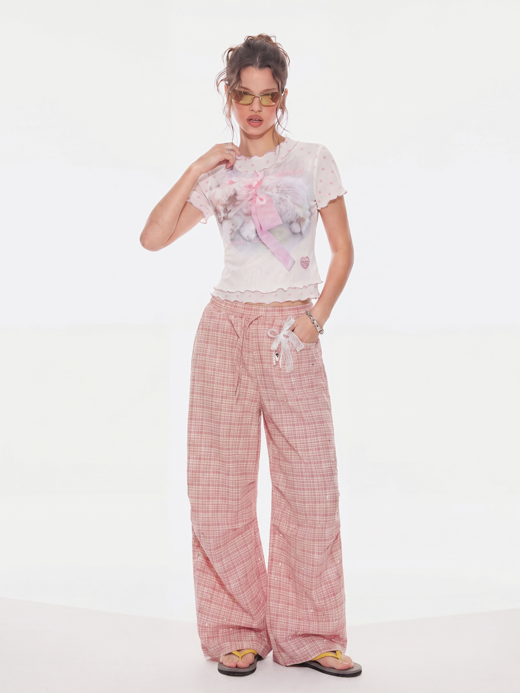 Whisker - Women's Cat Bow Print Crew Neck T-Shirt