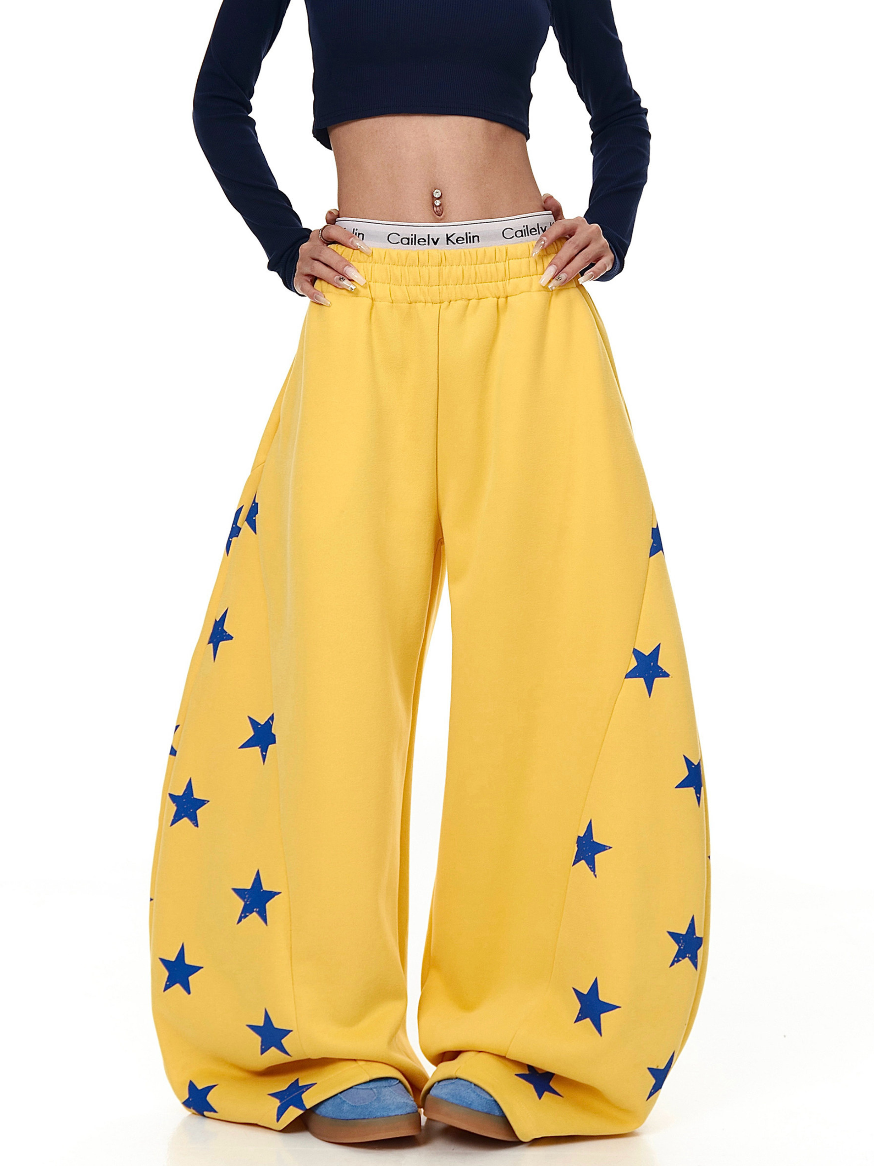 Thunderscorch - Women's Star Print Curved-Leg Sweatpants