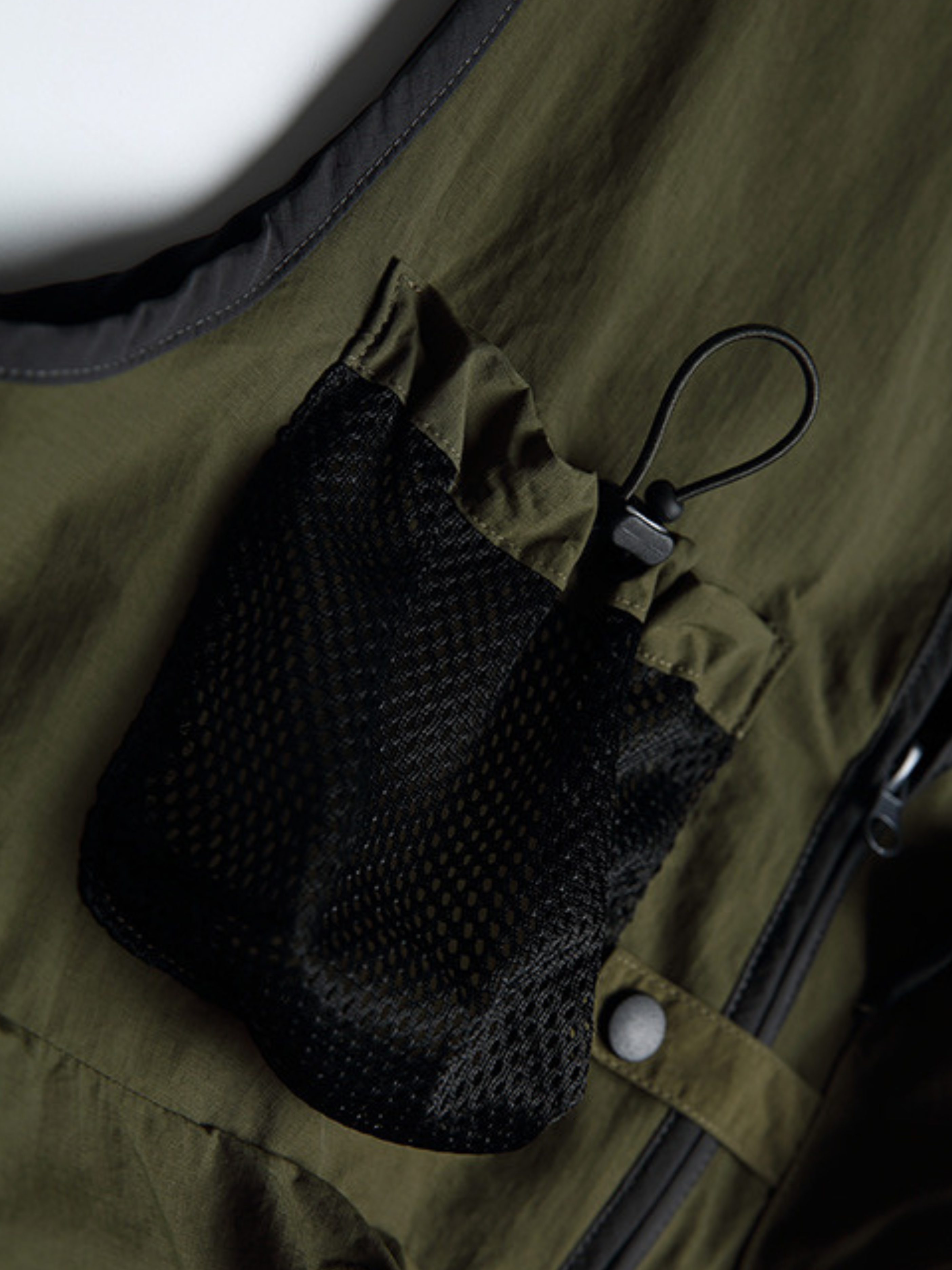 CougarLine - Unisex Water-Repellent Multi-Pocket Utility Vest