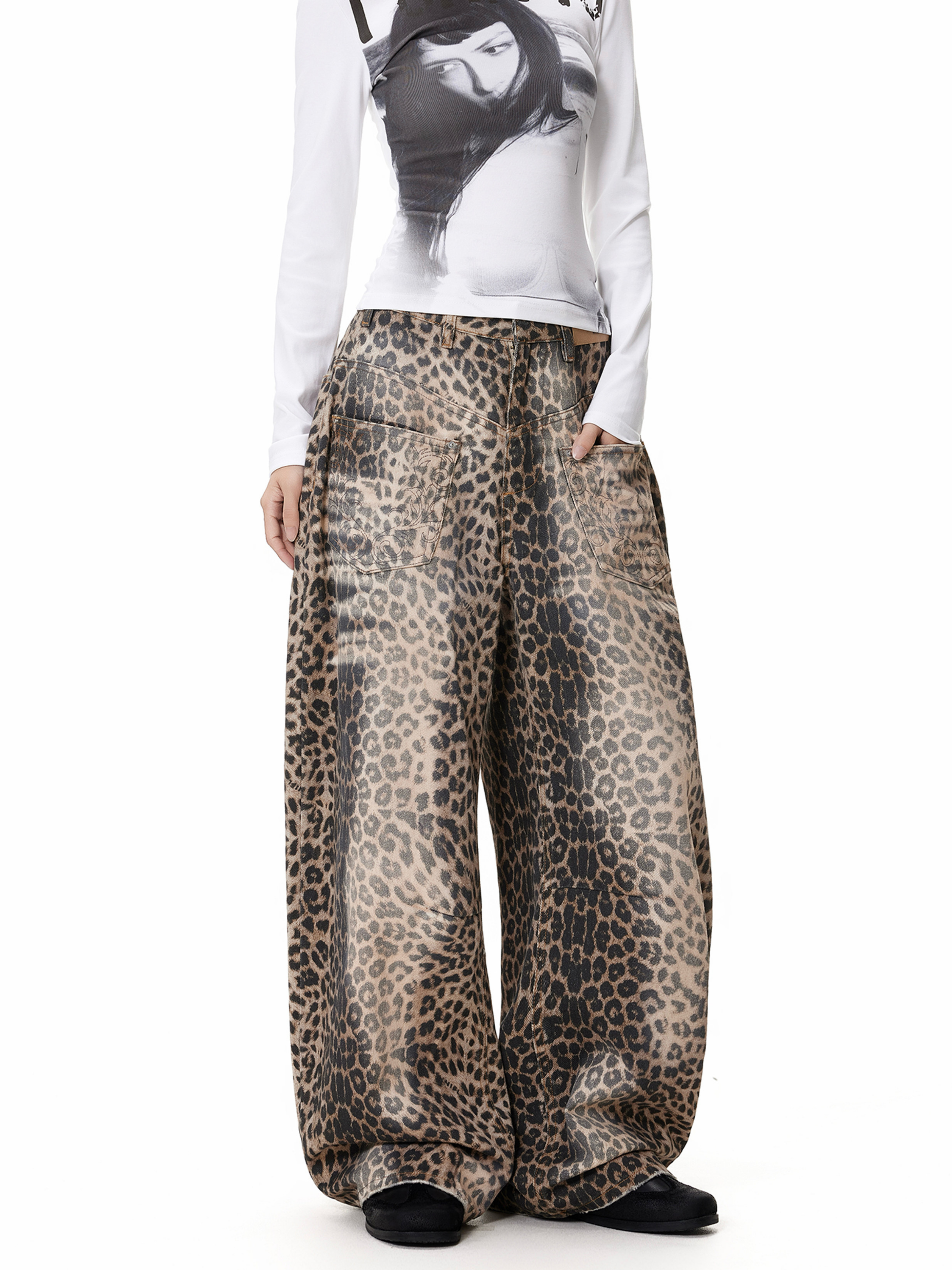 Nightflare - Women's Washed Leopard Print Canvas Barrel-Leg Pants
