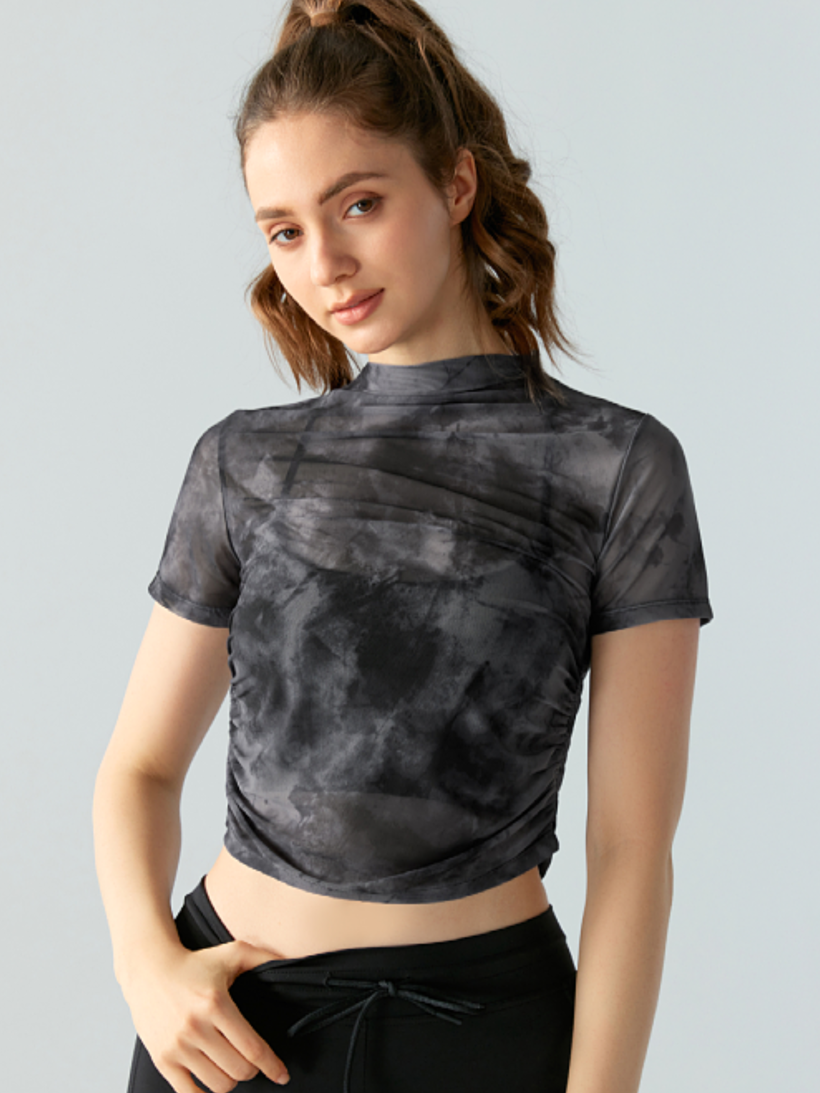 Blazerun - Women's Ruched Slim Fit Breathable Yoga Top