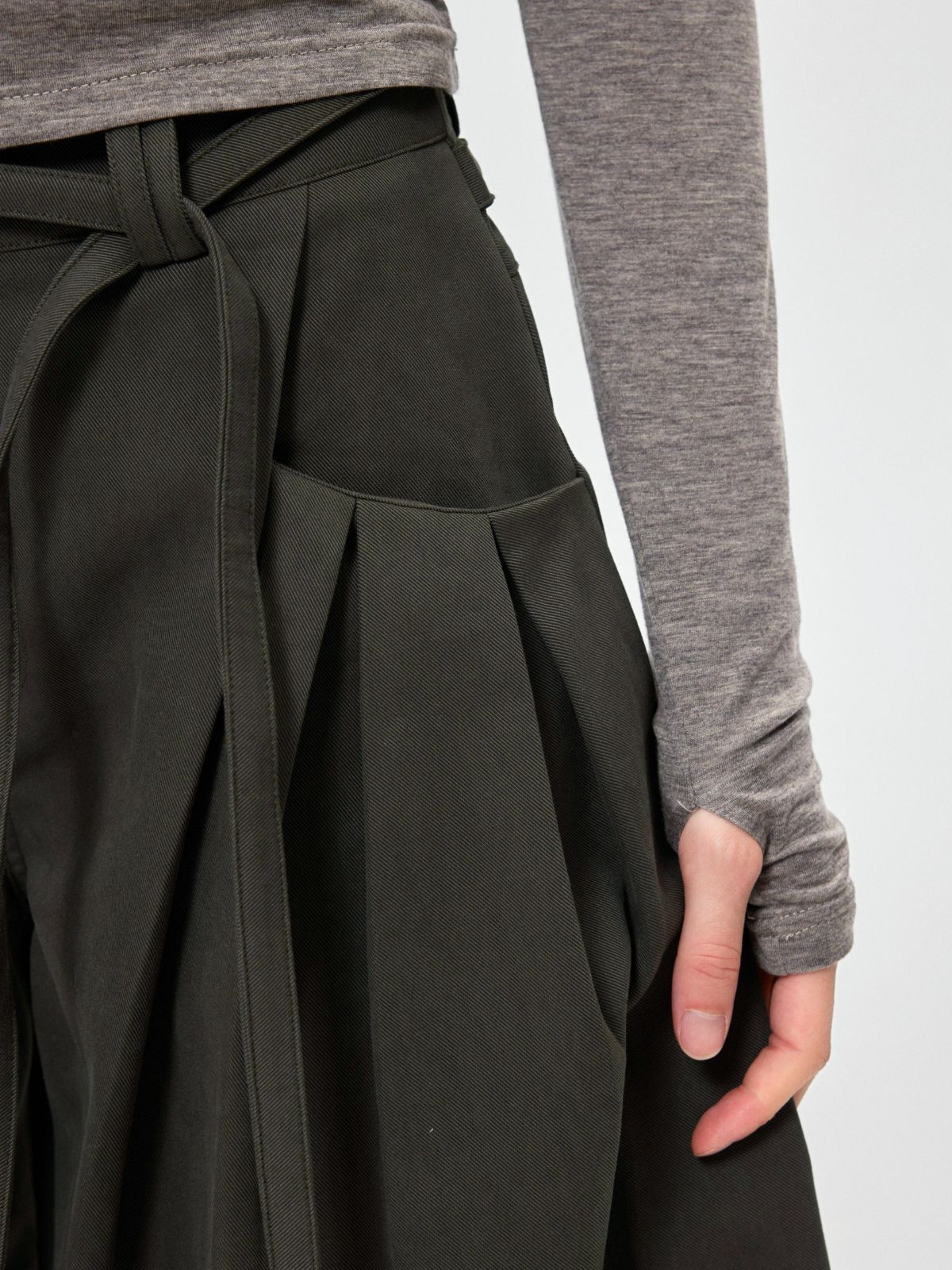 Fieldcast - Women's Drawstring Waist Pleated Pocket Straight-Leg Pants