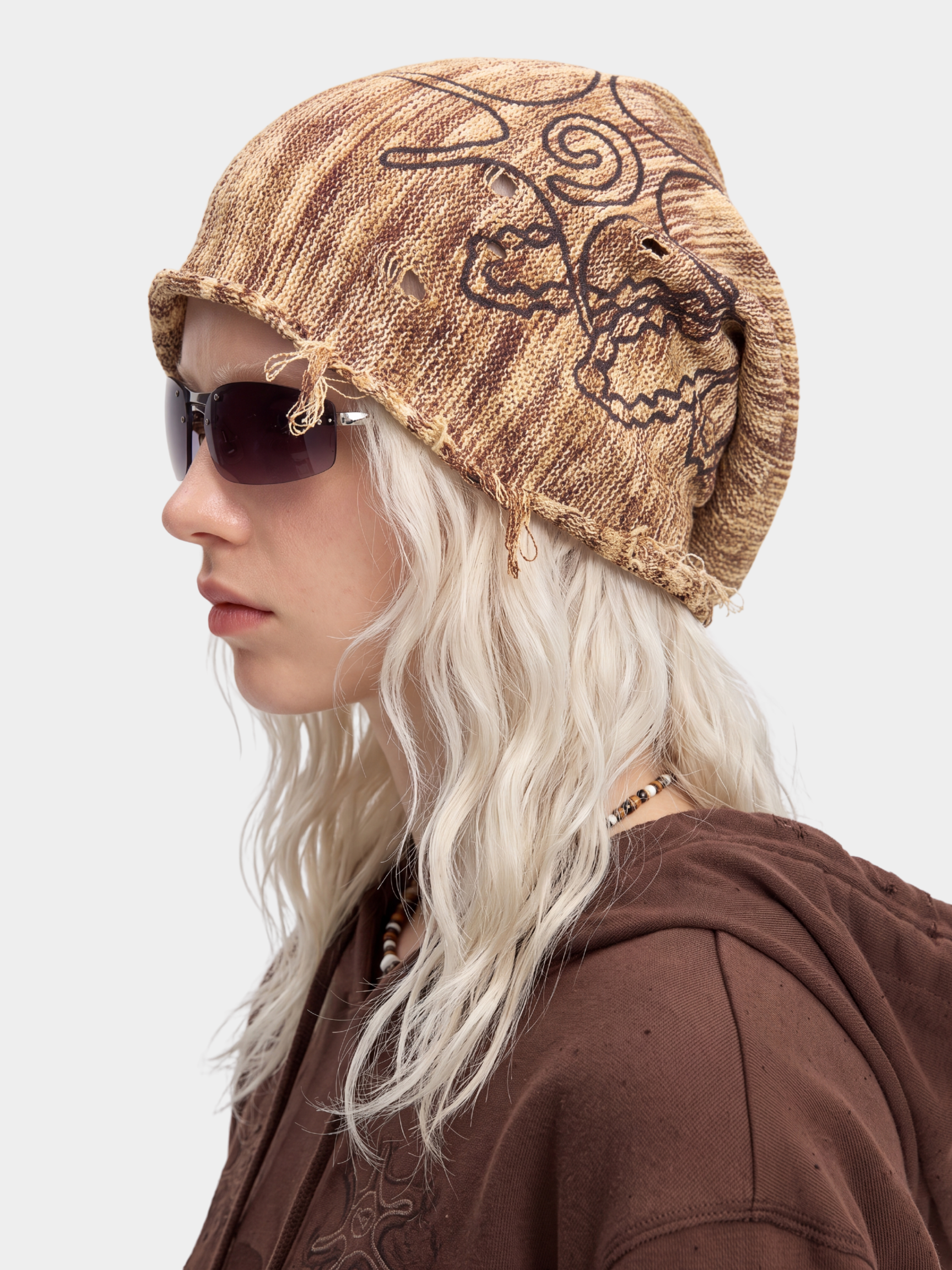StarKnit - Starfish Graphic Distressed Raw-Edge Knit Beanie