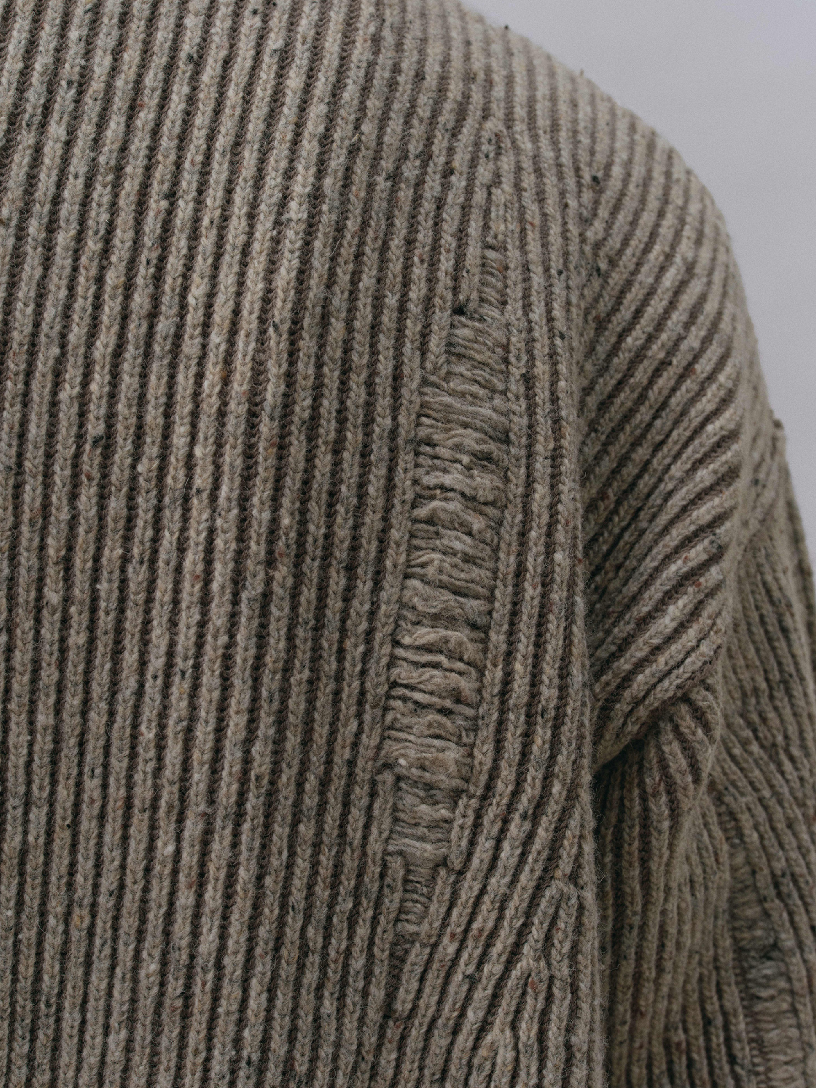 Embercrag - Unisex Crewneck Distressed Knit Sweater