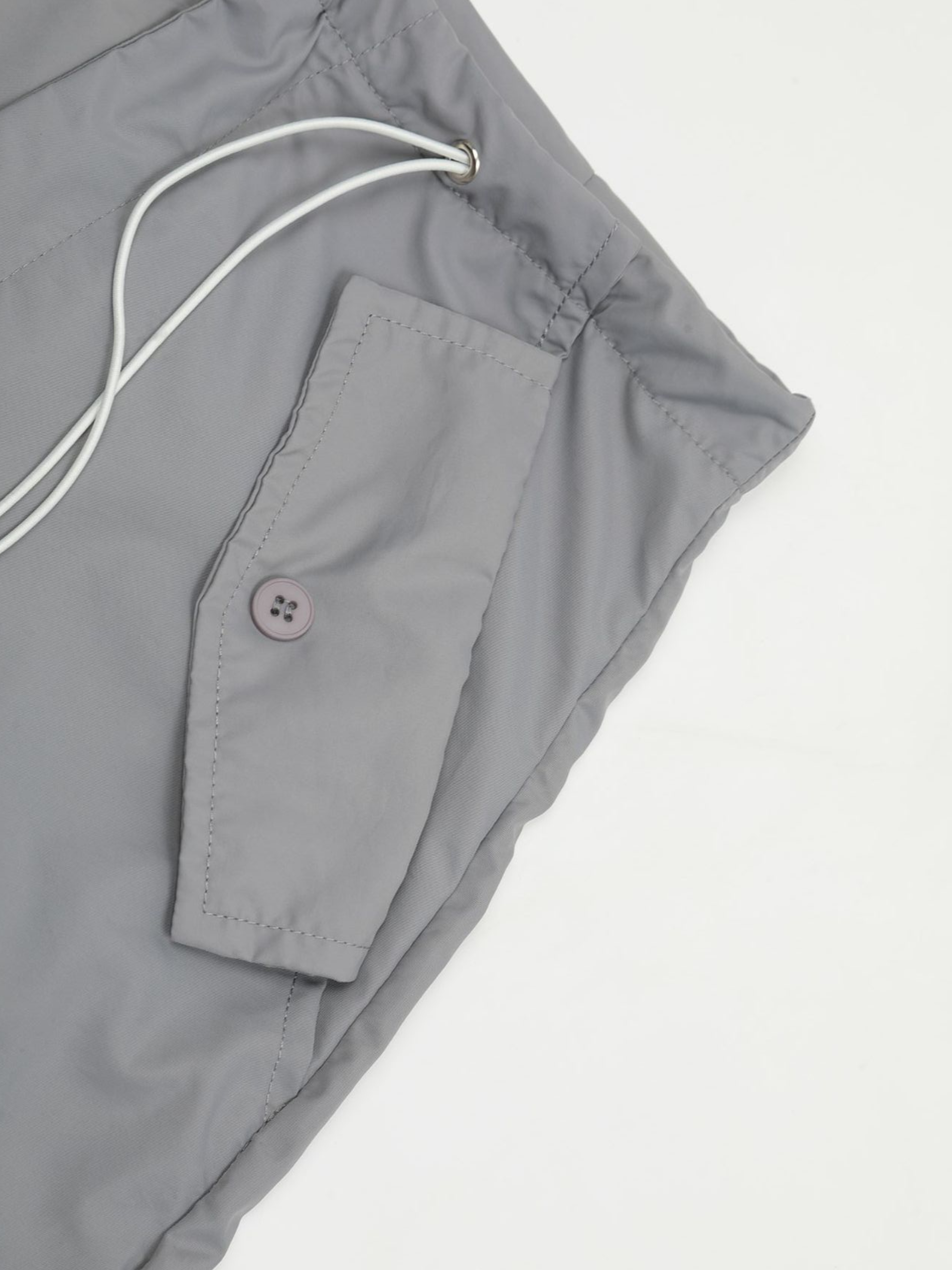 ThornCase - Women's Multi-Pocket Pleated Cargo Pants