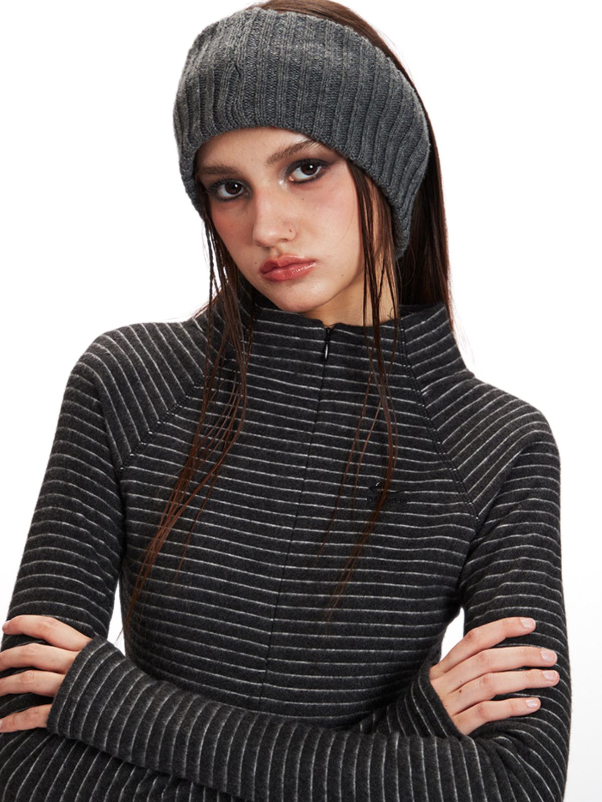 Cavebend - Women's Striped Stand-Collar Slim-Fit Long-Sleeve