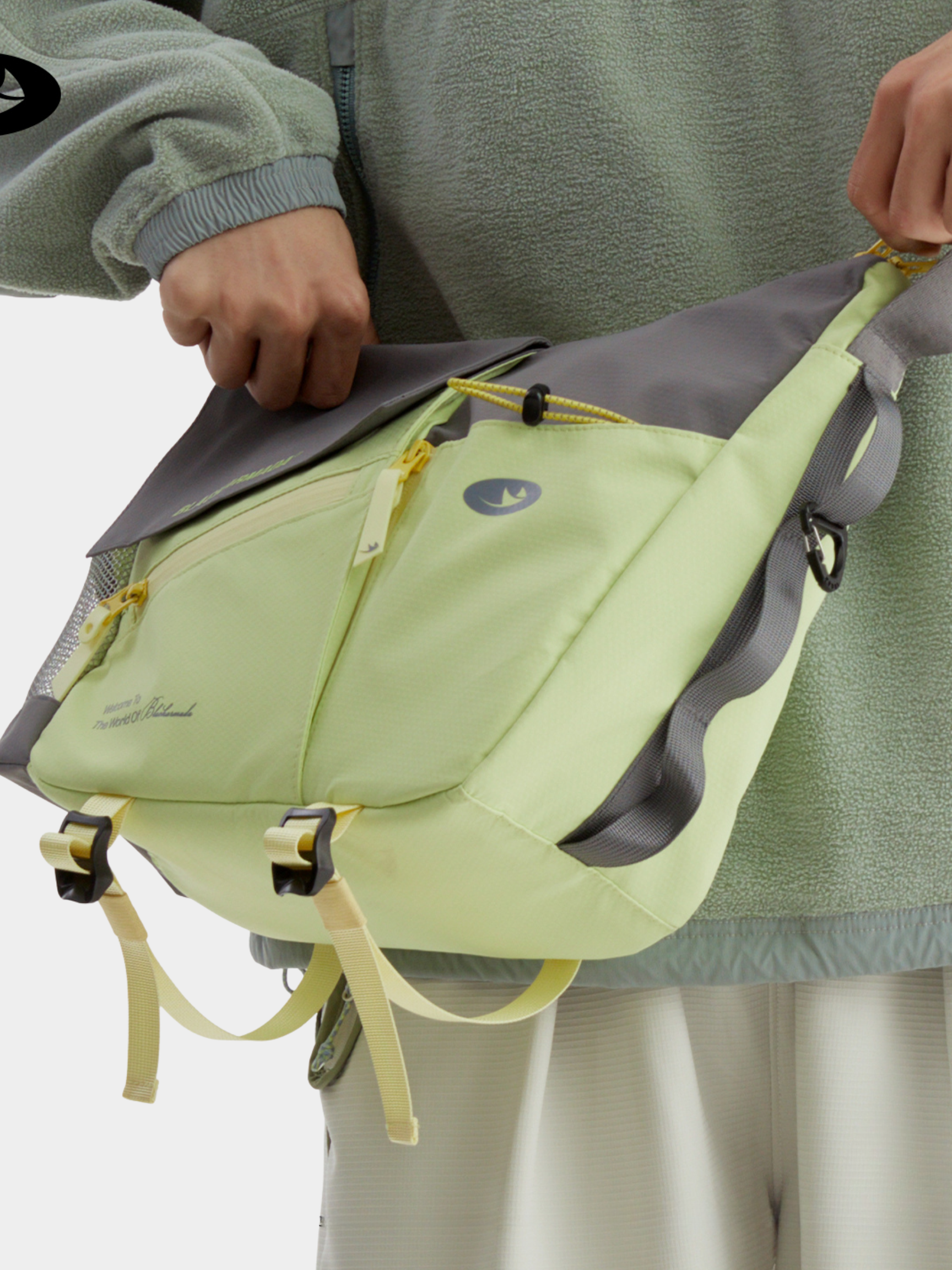 FogLine - 10L Water-Repellent Magnetic-Closure Crossbody Bag