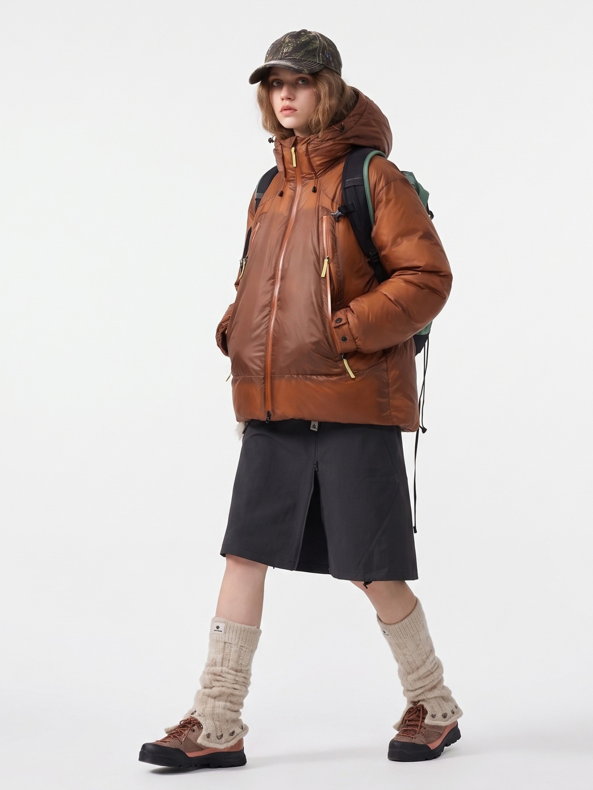 Dawntrail - 90% White Duck Down Hooded Insulated Jacket