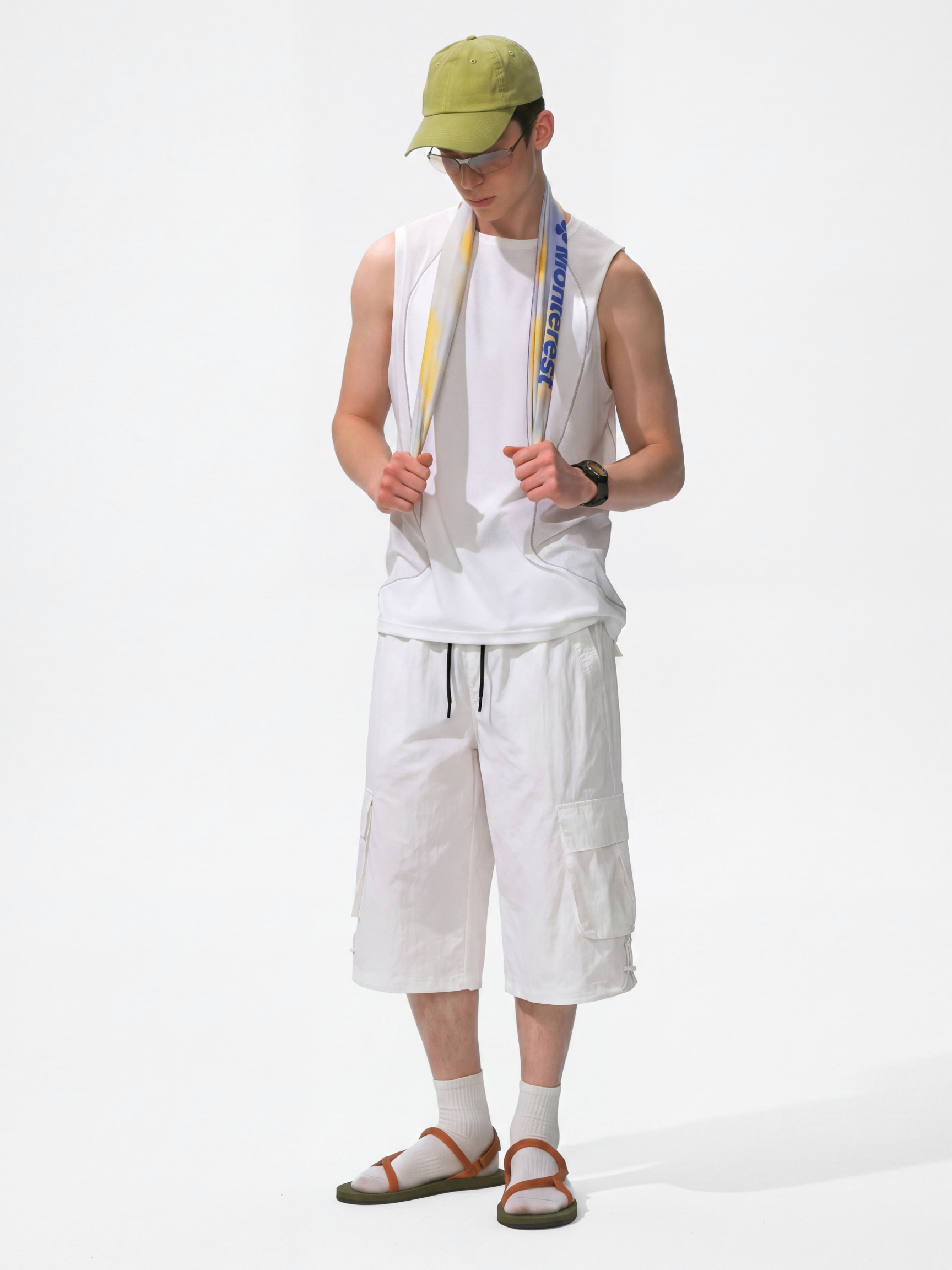 DewPath - Elastic-Waist Multi-Pocket Knee-Length Shorts