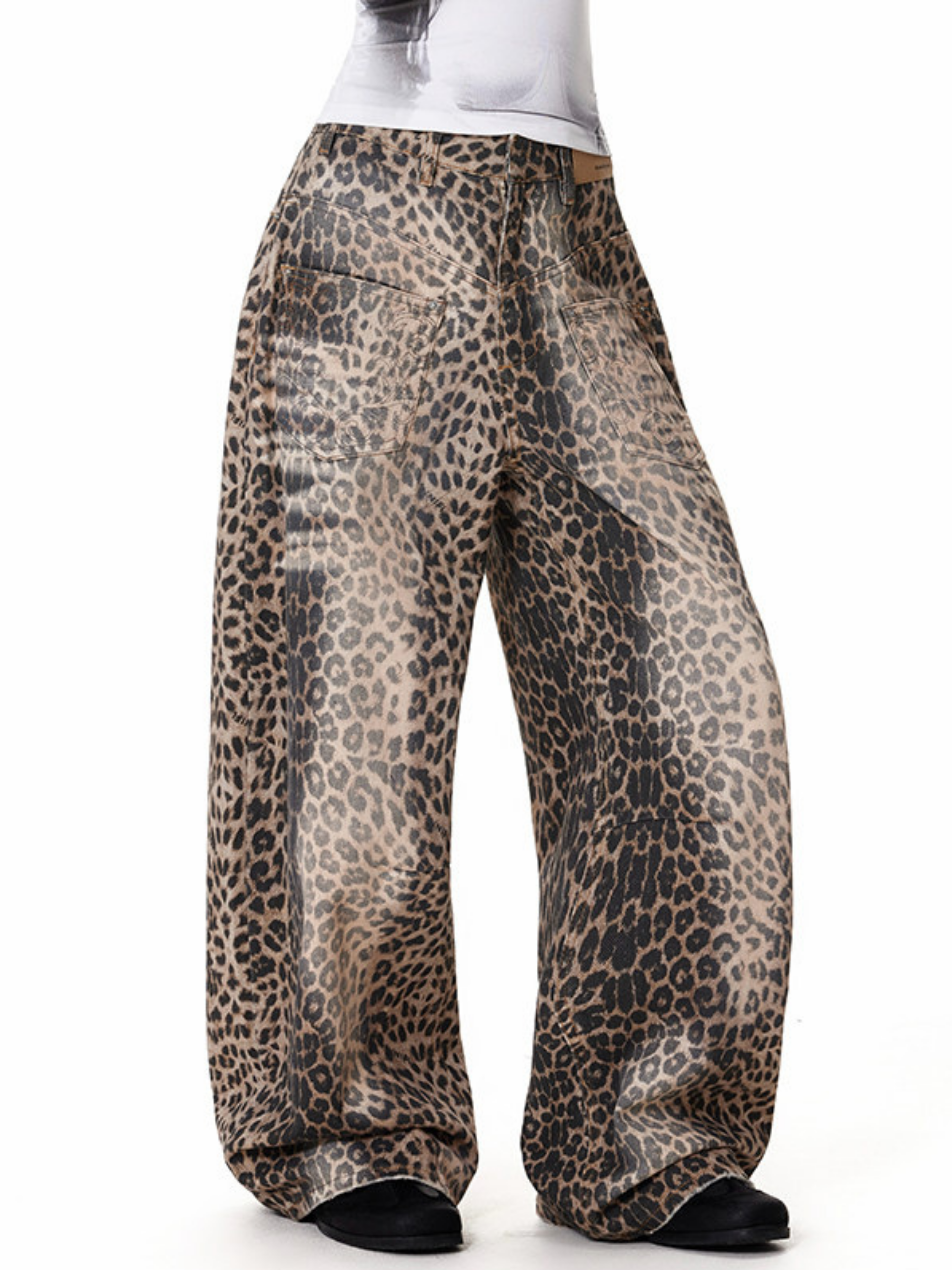 Nightflare - Women's Washed Leopard Print Canvas Barrel-Leg Pants