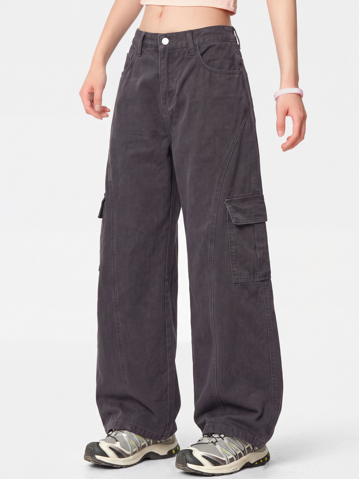 FrostTrail - Women's Large Pocket Curved-Leg Cargo Pants